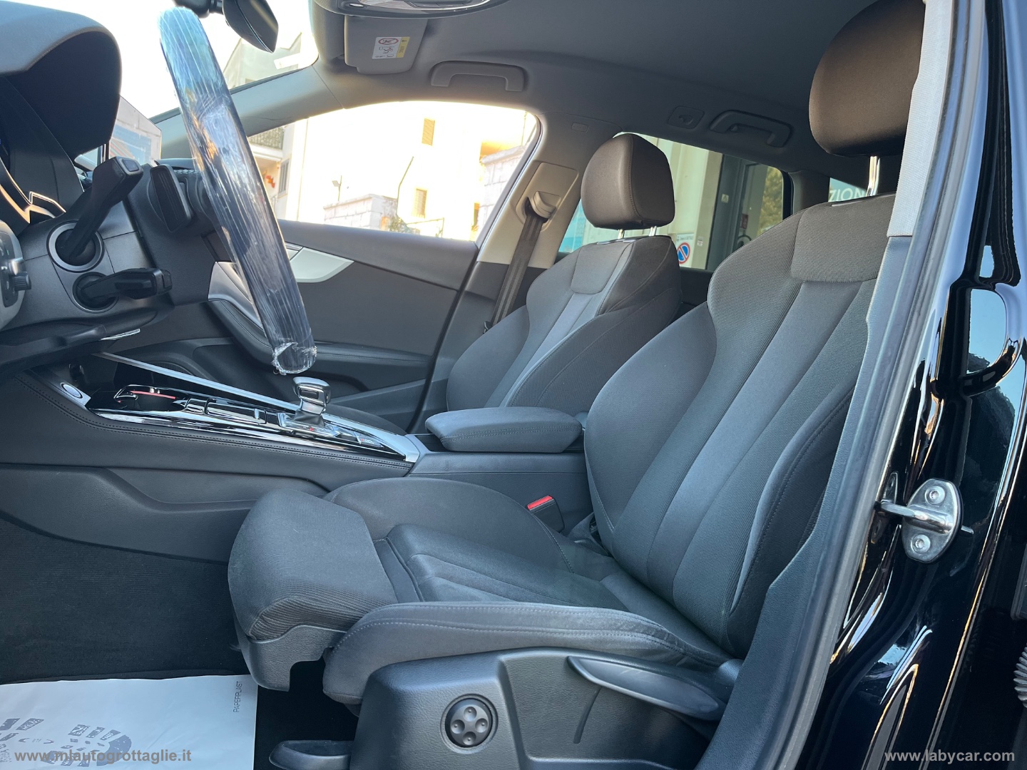 A4 Avant 30 TDI/136CV S tr. S line ed. - immagine 15