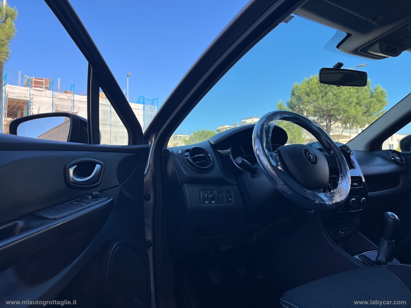 Clio Sporter dCi 8V 75 CV S&S Energy Zen - immagine 15