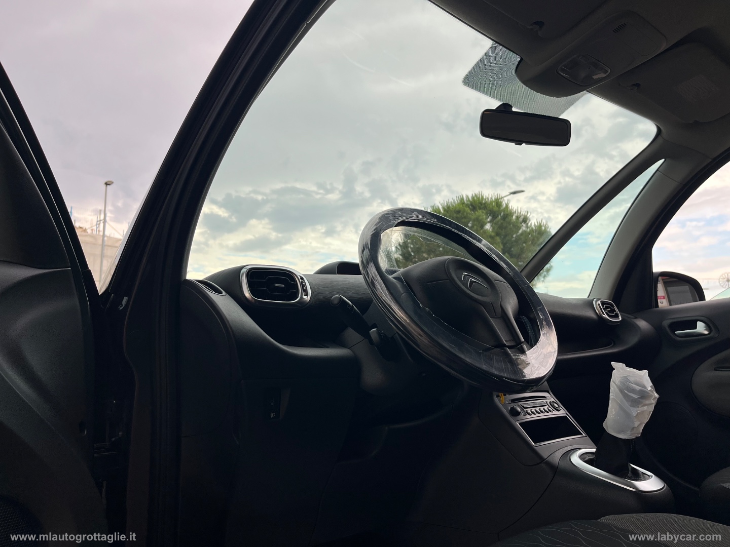 C3 Picasso 1.6 HDi 90 Exclusive - immagine 15