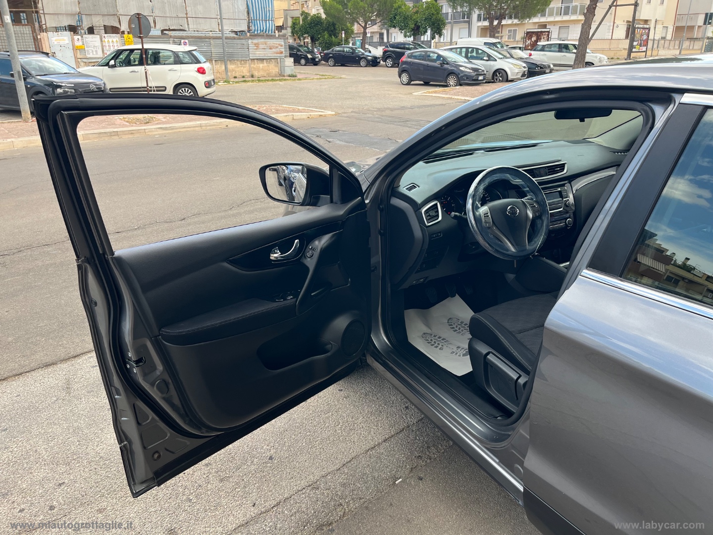Qashqai 1.5 dCi Acenta Premium GANCIO TRAINO - immagine 15