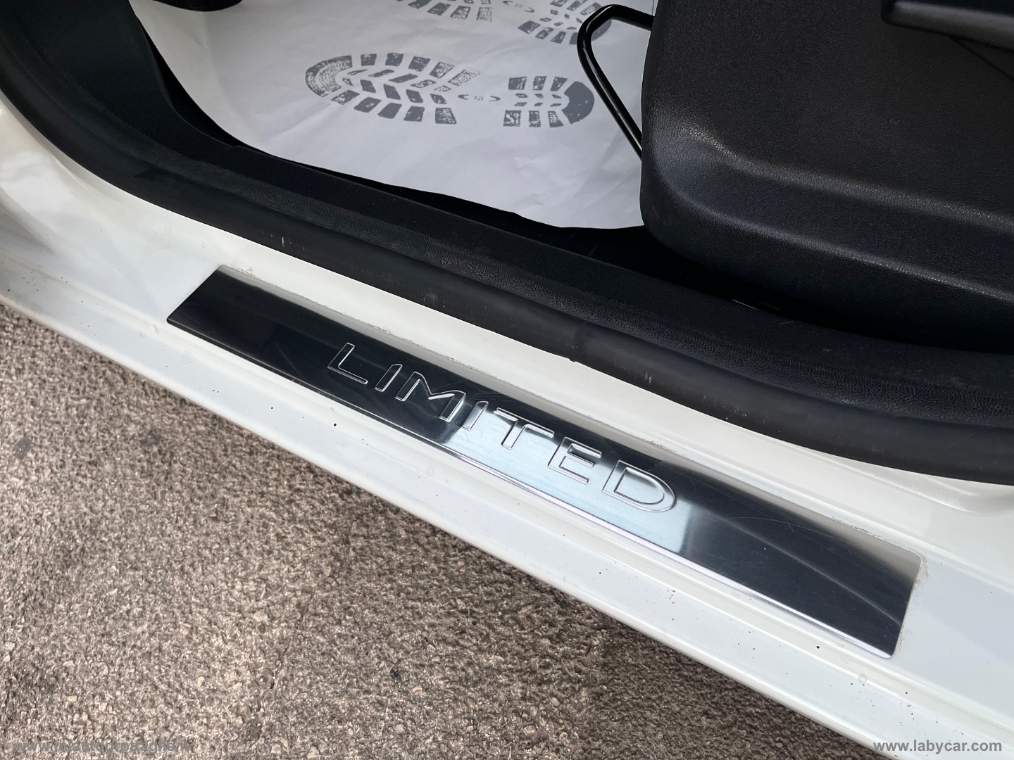 Mégane 1.5 dCi 110 CV SporTour Limited - immagine 15