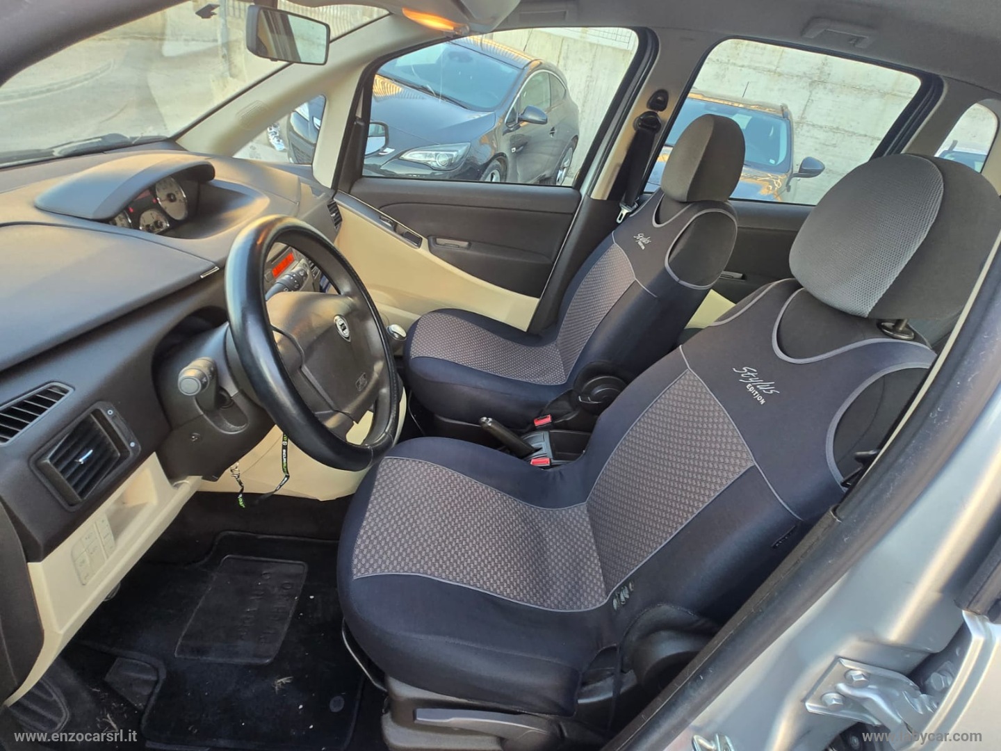 Musa 1.3 MJT 16V 90 CV Oro - immagine 15