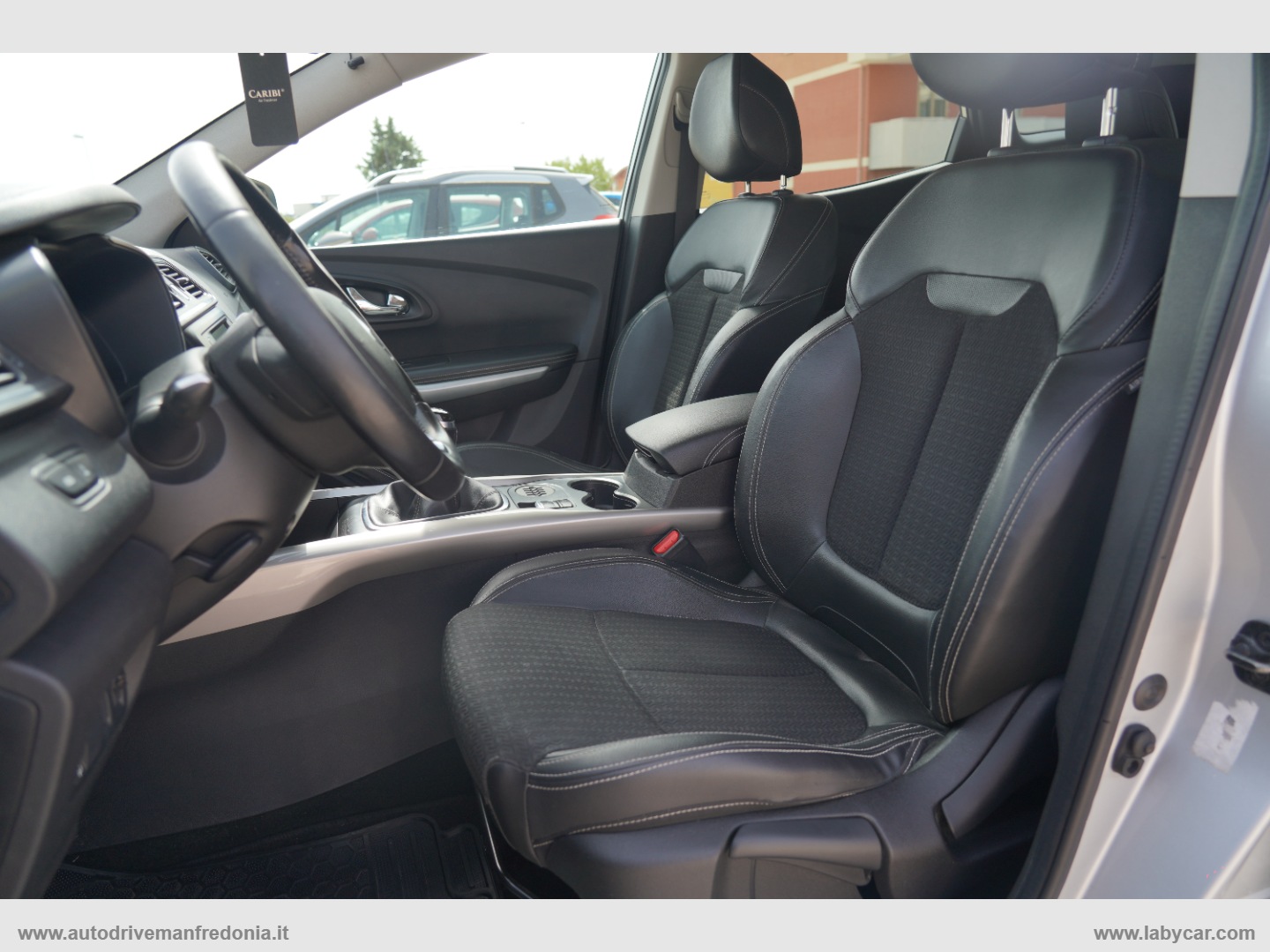 Kadjar dCi 8V 110 CV EDC Energy Bose - immagine 15