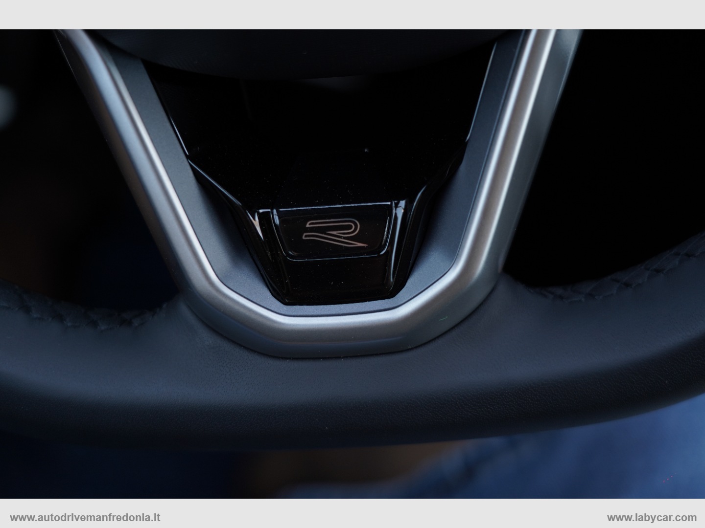 T-Roc 1.5 TSI ACT R-Line - immagine 15
