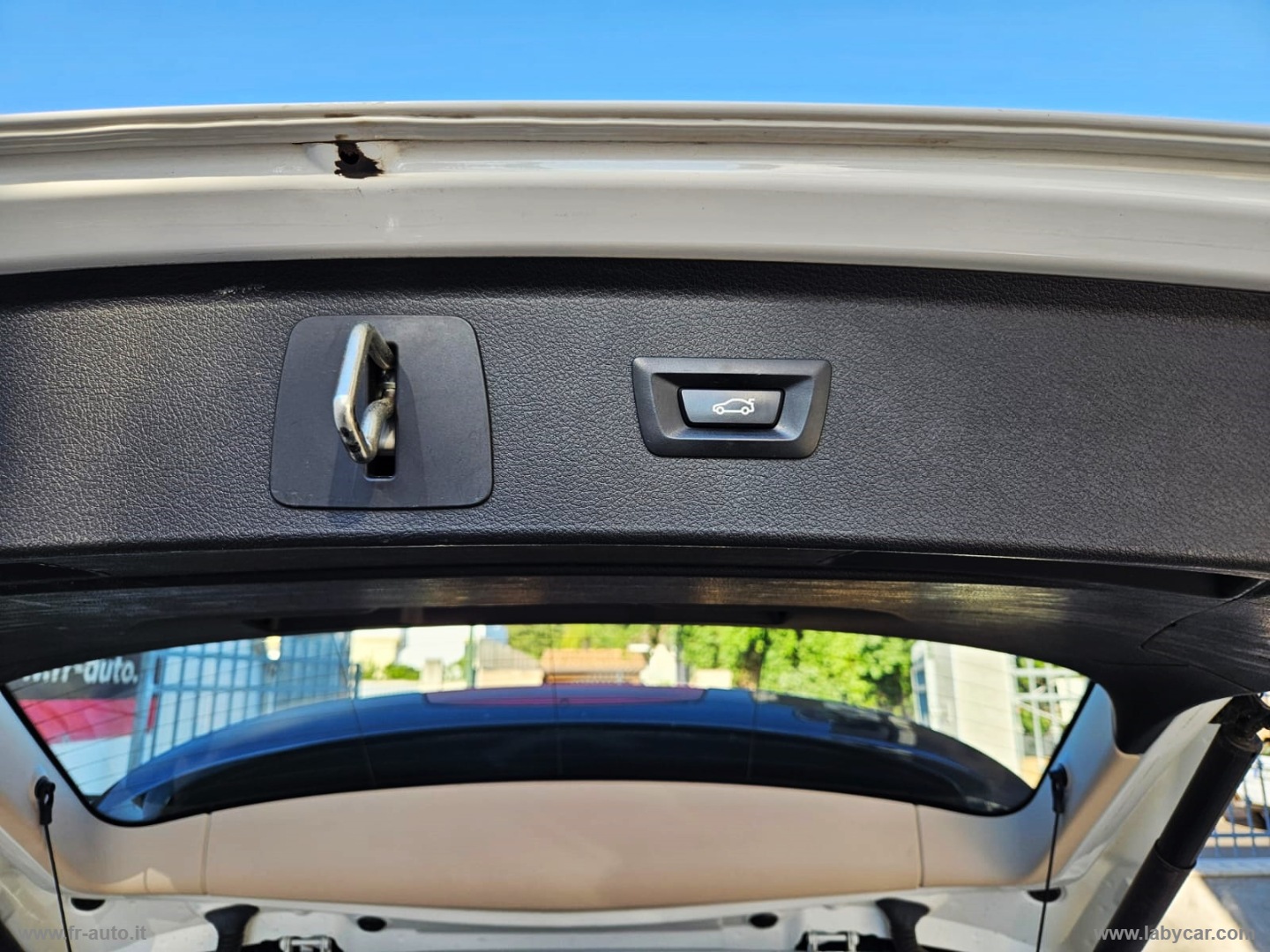 218d xDrive Active Tourer Luxury aut. - immagine 15