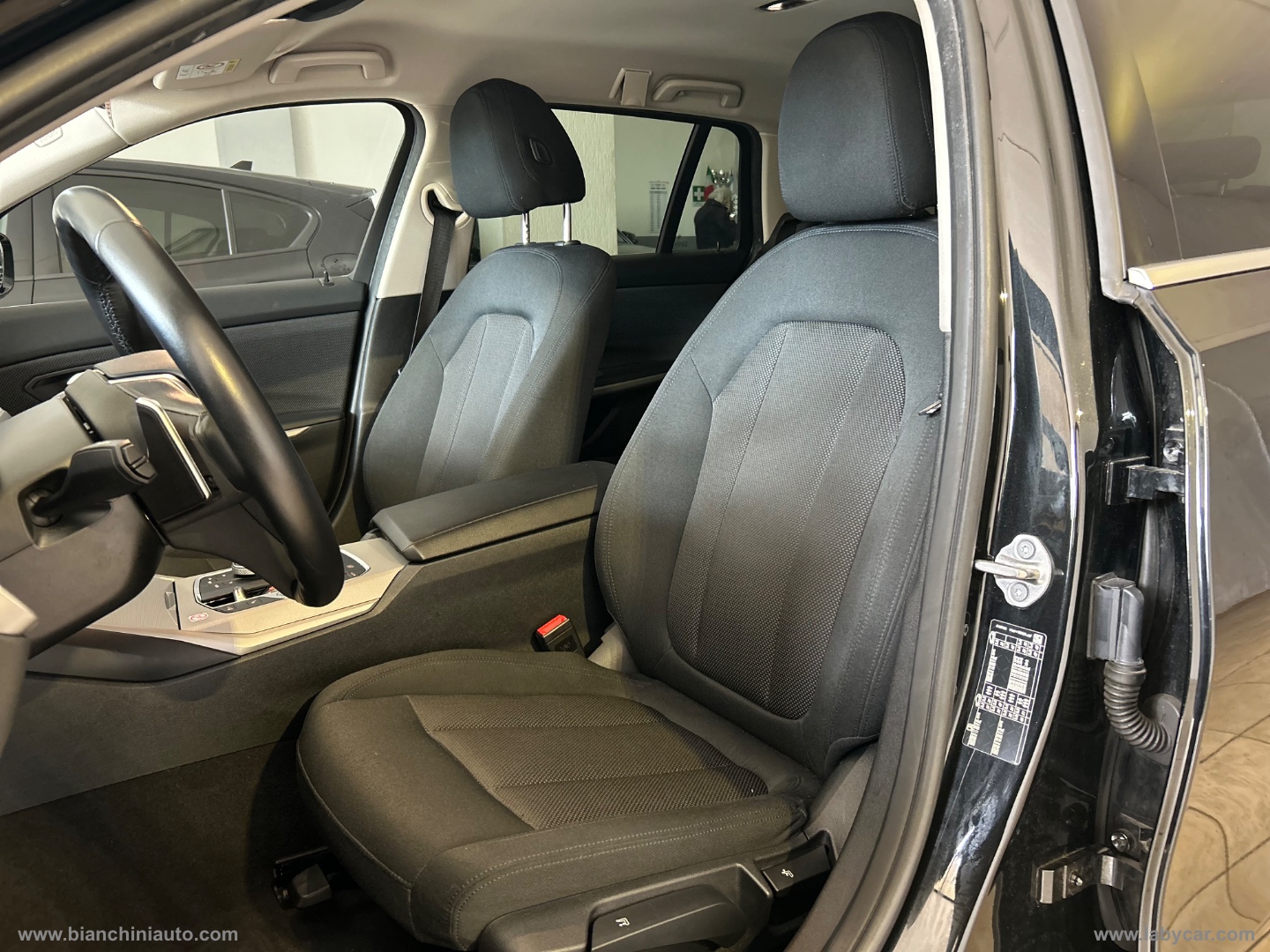 318d 48V Touring - immagine 15