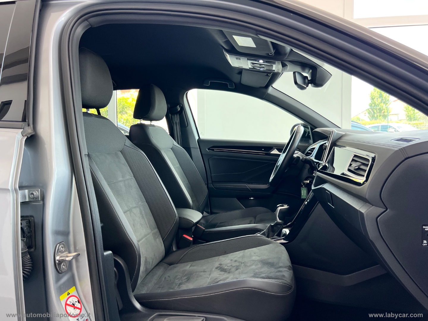 T-Roc 2.0 TDI SCR 150 CV DSG R-Line - immagine 15