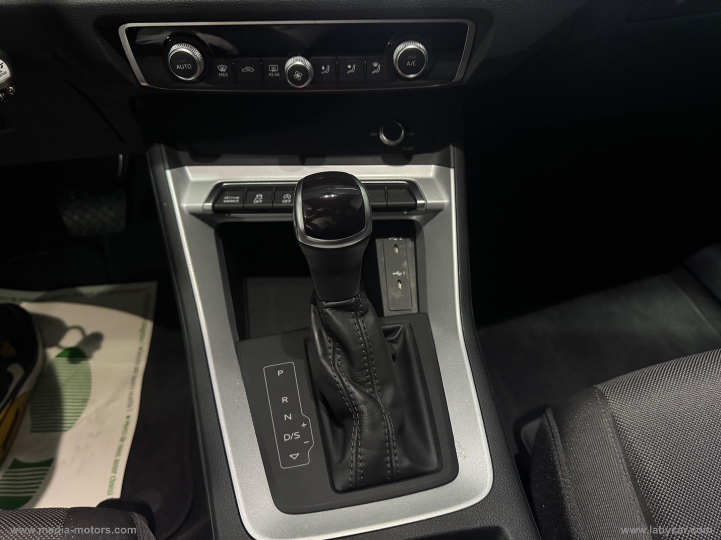 Q3 SPB 35 TDI S tronic Business Plus - immagine 15