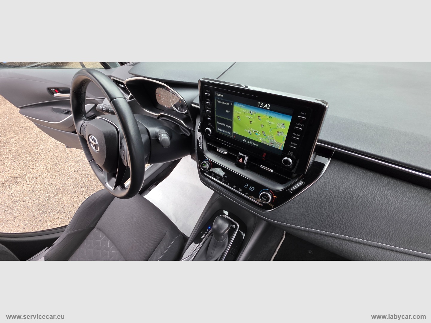 Corolla TS 1.8 Hybrid Business Tech - immagine 15