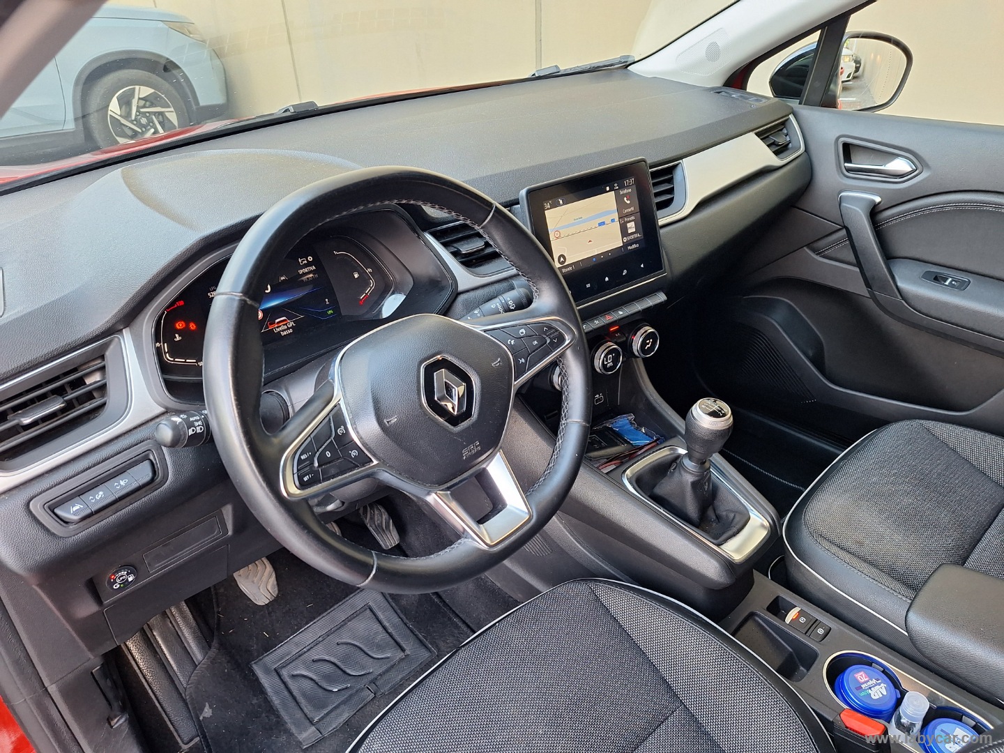 Captur TCe 100 CV GPL UNICOPROP. CERCHI 17 - immagine 15