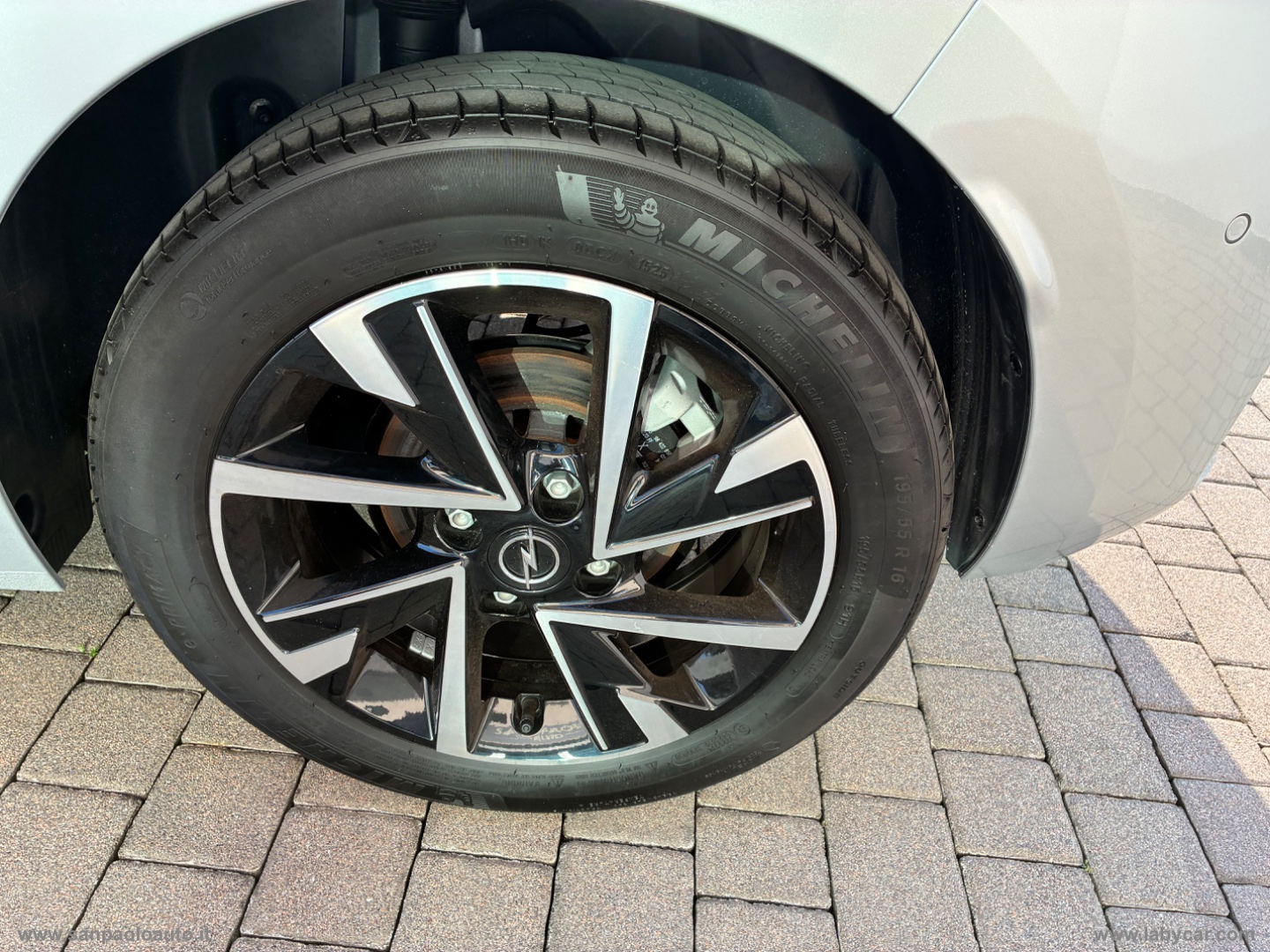 Corsa 1.2 100 CV aut. GS Line - immagine 15