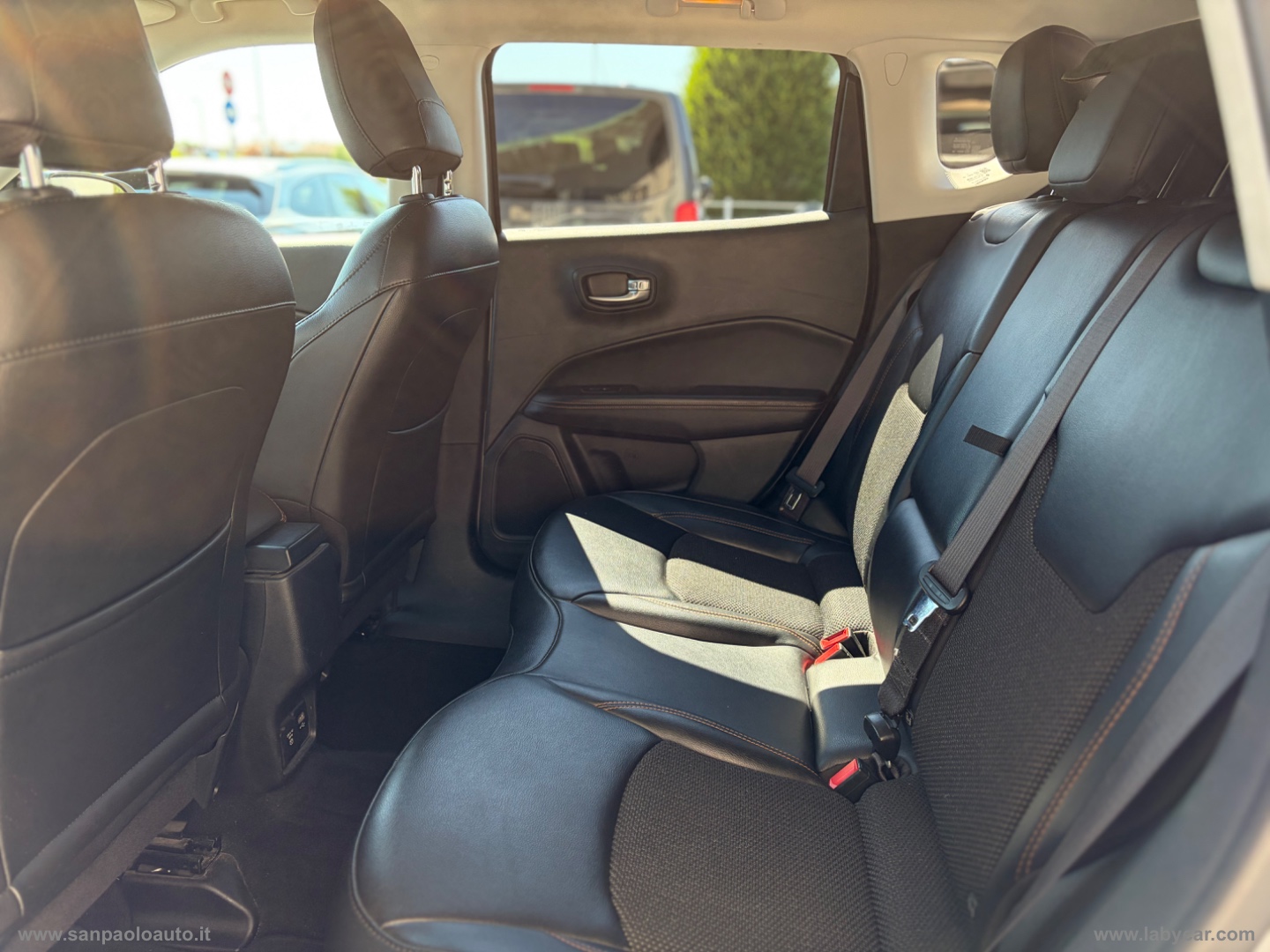 Compass 1.6 Mjt II 2WD Limited - immagine 15