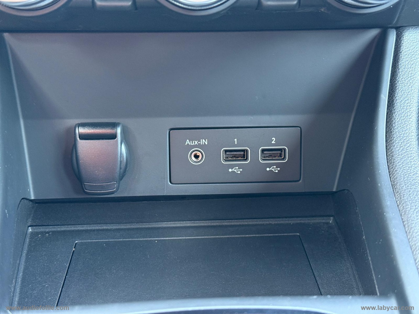 Captur Hybrid E-Tech 145 CV Business - immagine 15