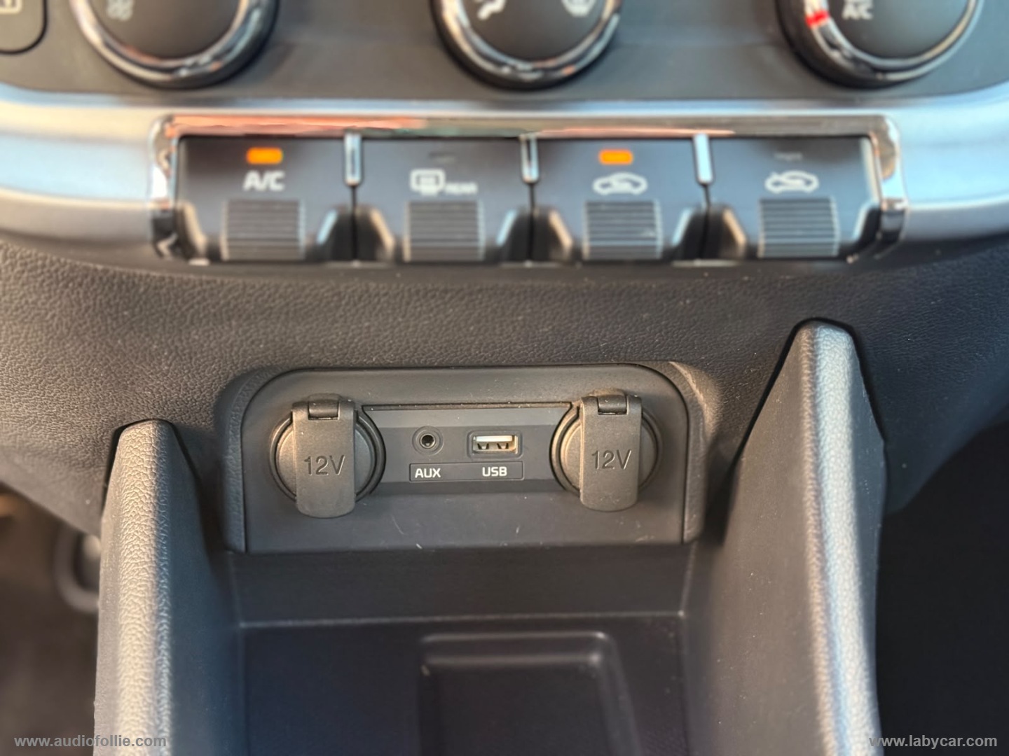 Rio 1.4 CRDi 5p.S&S High Tech - immagine 15