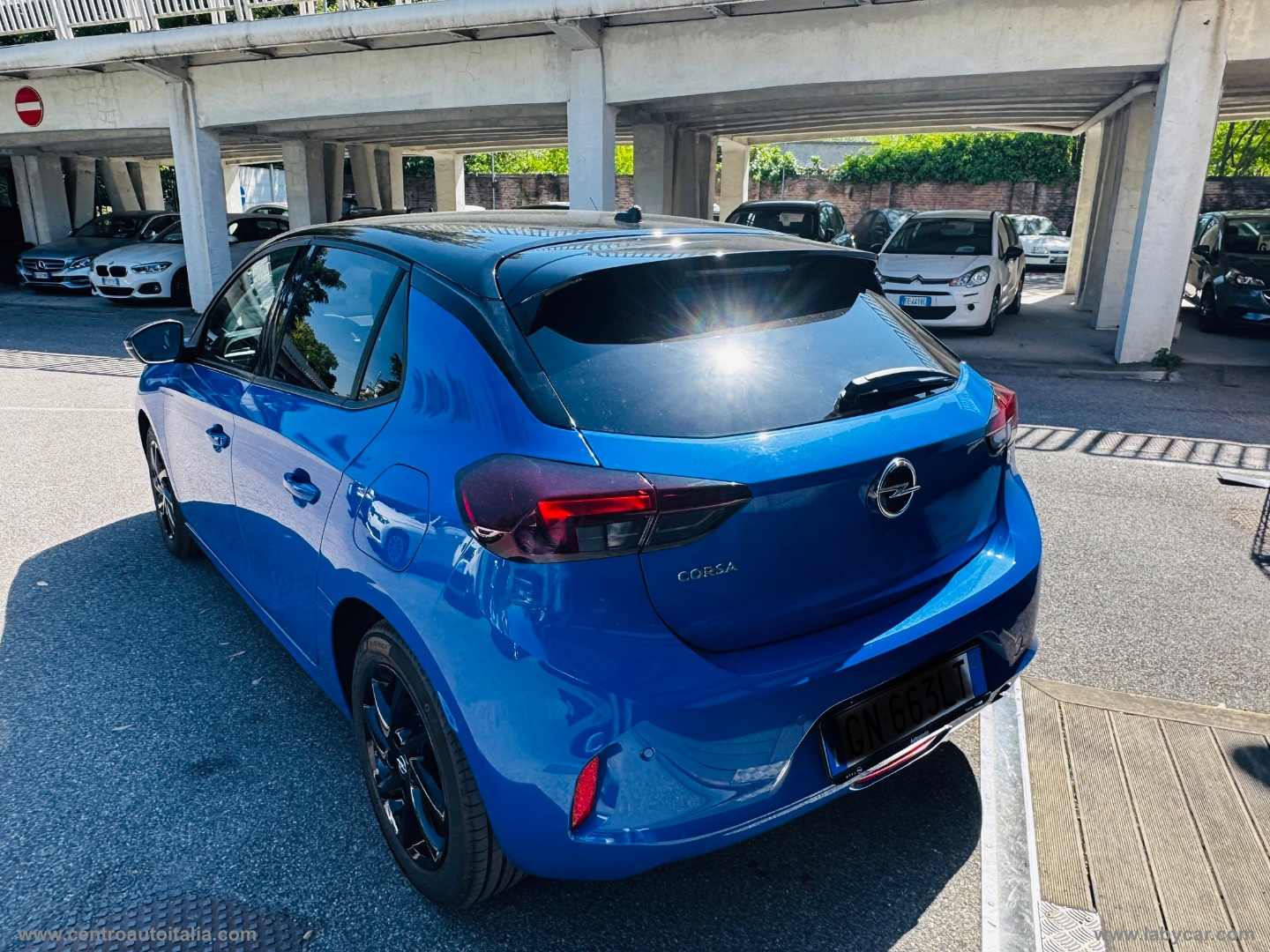 Corsa 1.2 Design & Tech +GPL - immagine 15