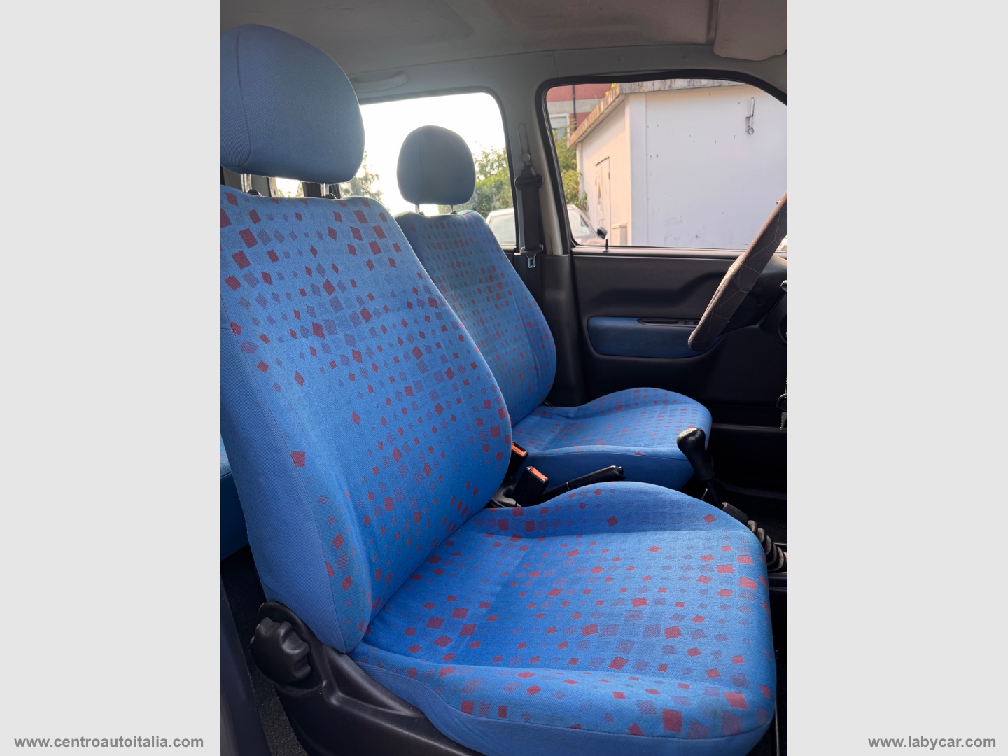 Agila 1.0 12V Comfort - immagine 15