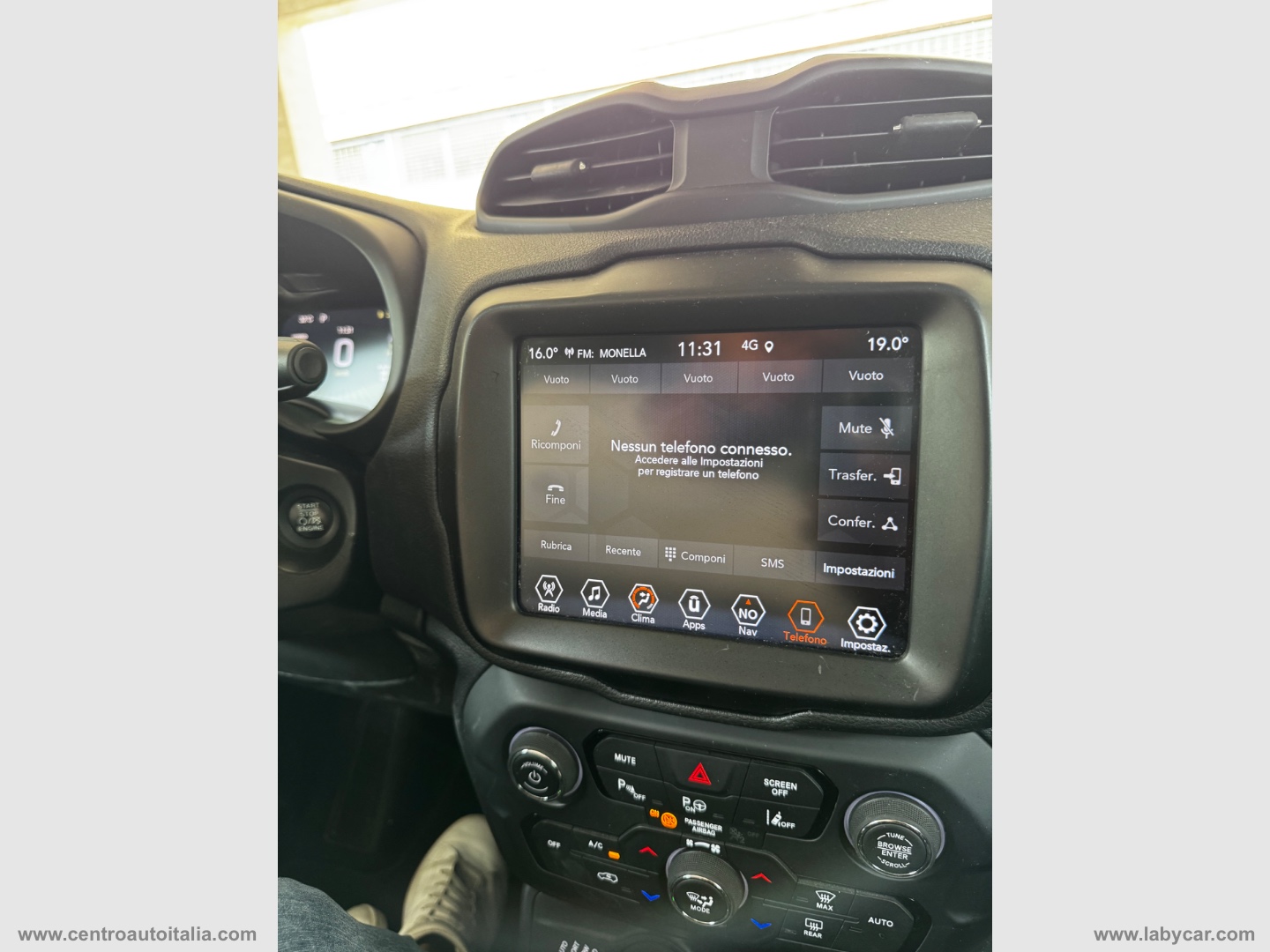 Renegade 1.3 T4 PHEV 4xe Trailhawk - immagine 15