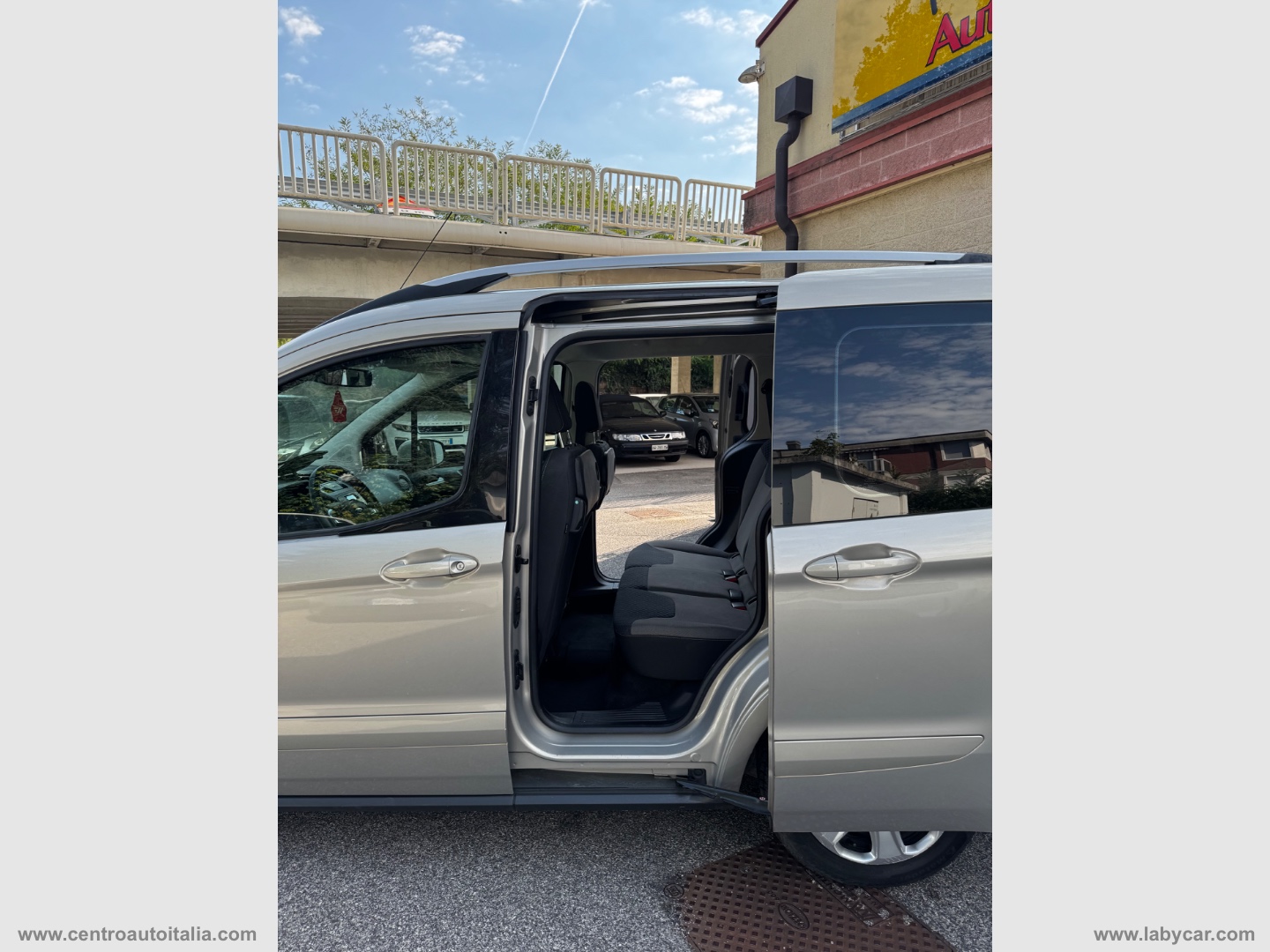 Tourneo Courier 1.0 EcoBoost 100 CV Tit. - immagine 15