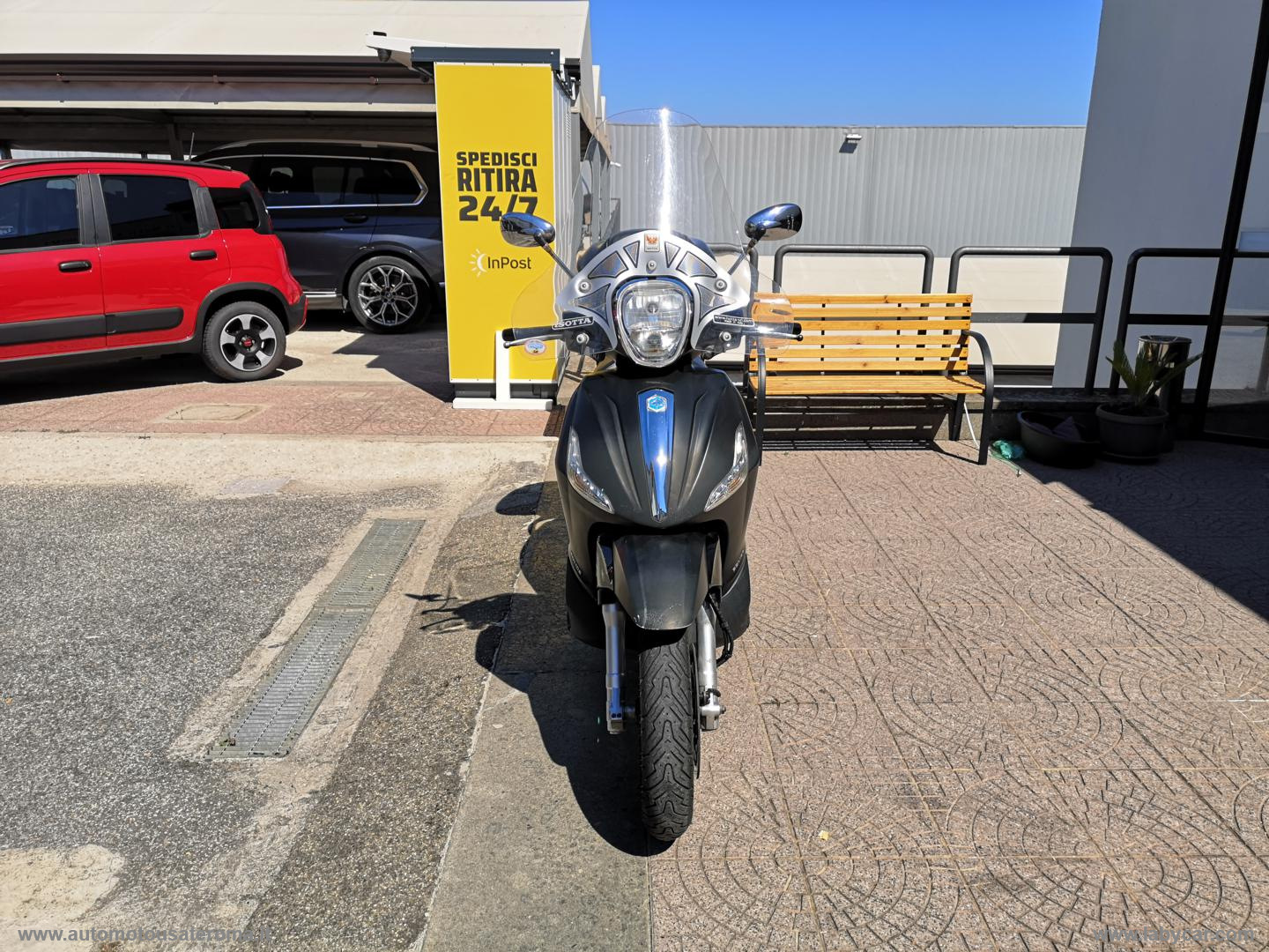 Beverly 300 I.E. POLICE ABS ASR RATE AUTO MOTO SCOOTER - immagine 15