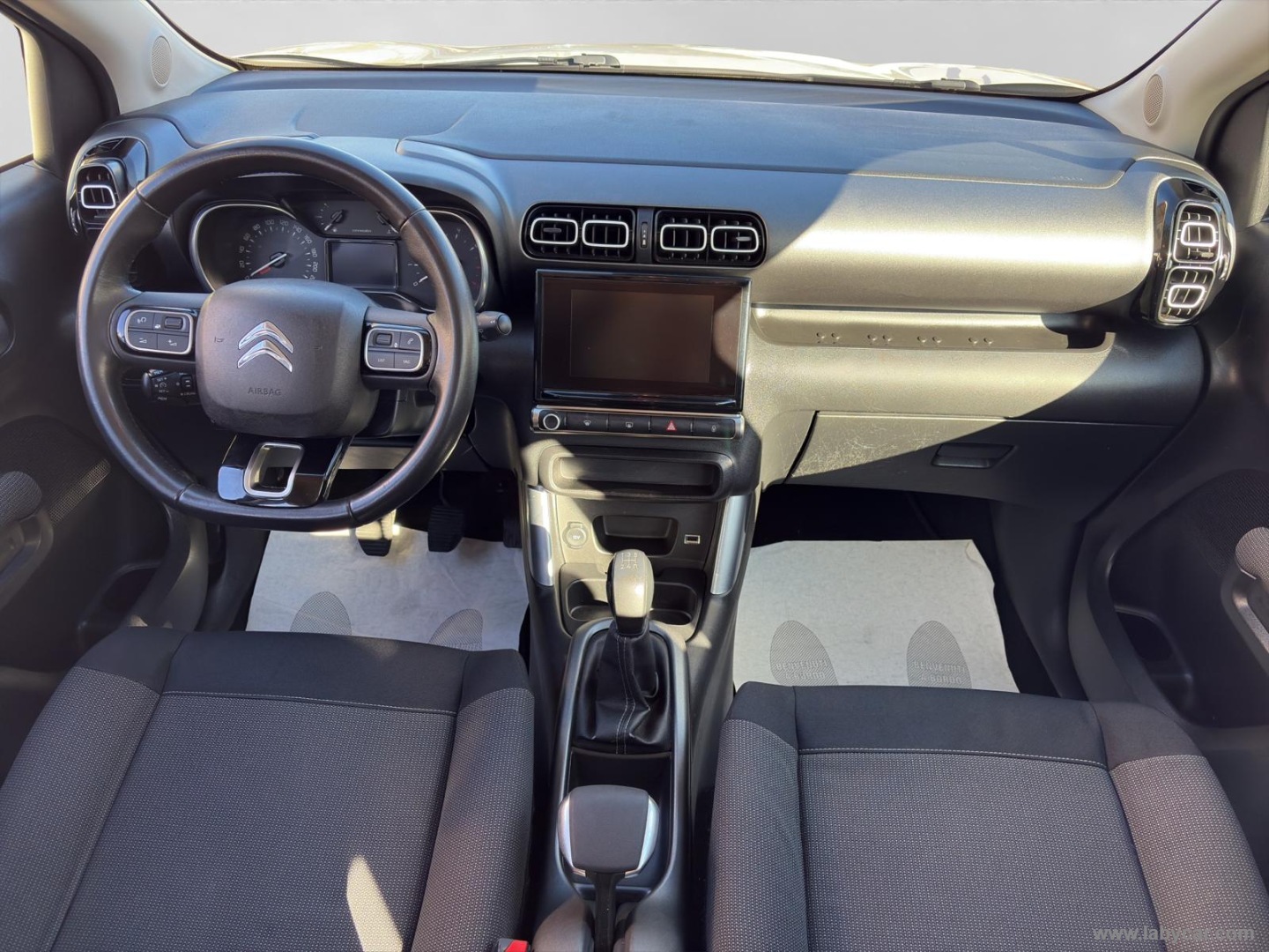 C3 Aircross BlueHDi 100 Shine PERFETTA! - immagine 15