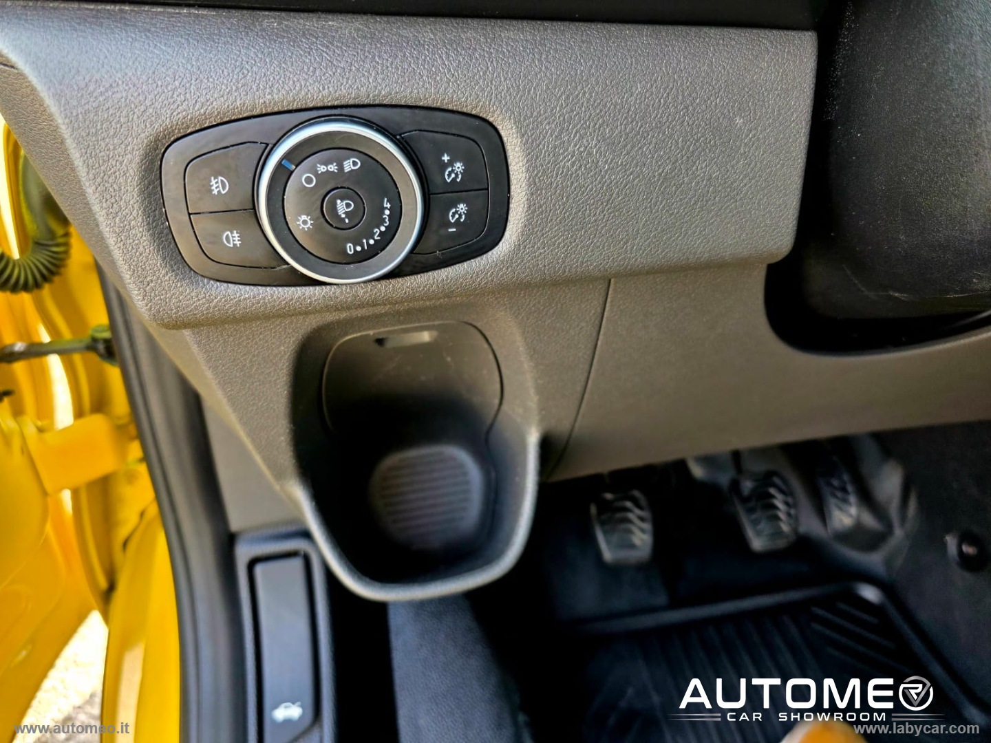 Tran.Cust. 300 2.0 TDCi 130 PC Fur.Trend - immagine 15