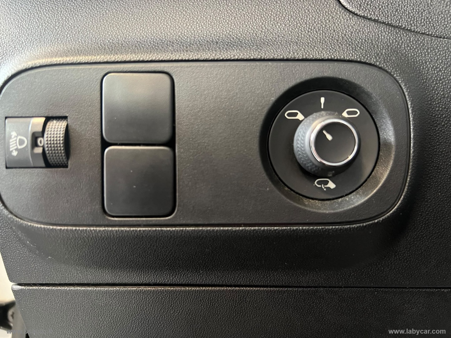 C3 PureTech 83 S&S Shine - immagine 15