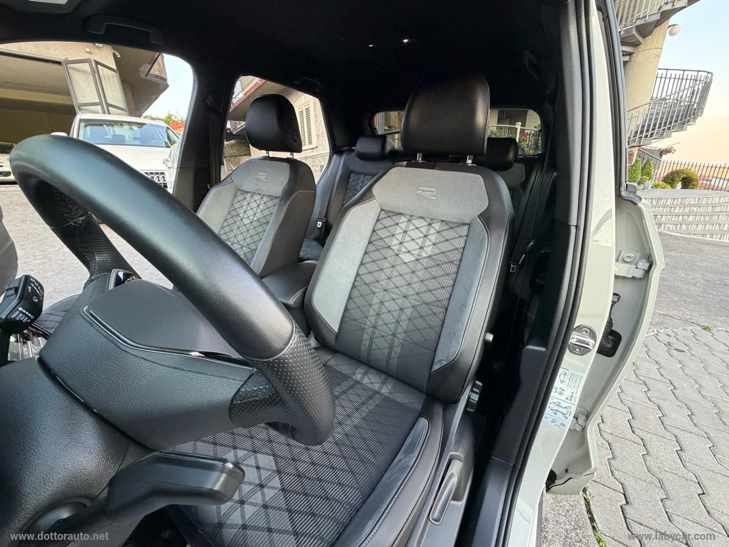T-Roc 2.0 TDI SCR R-Line - immagine 15