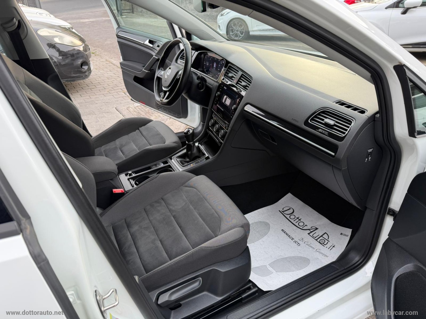 Golf 7.5 2.0 TDI 5p. Executive BMT - immagine 15
