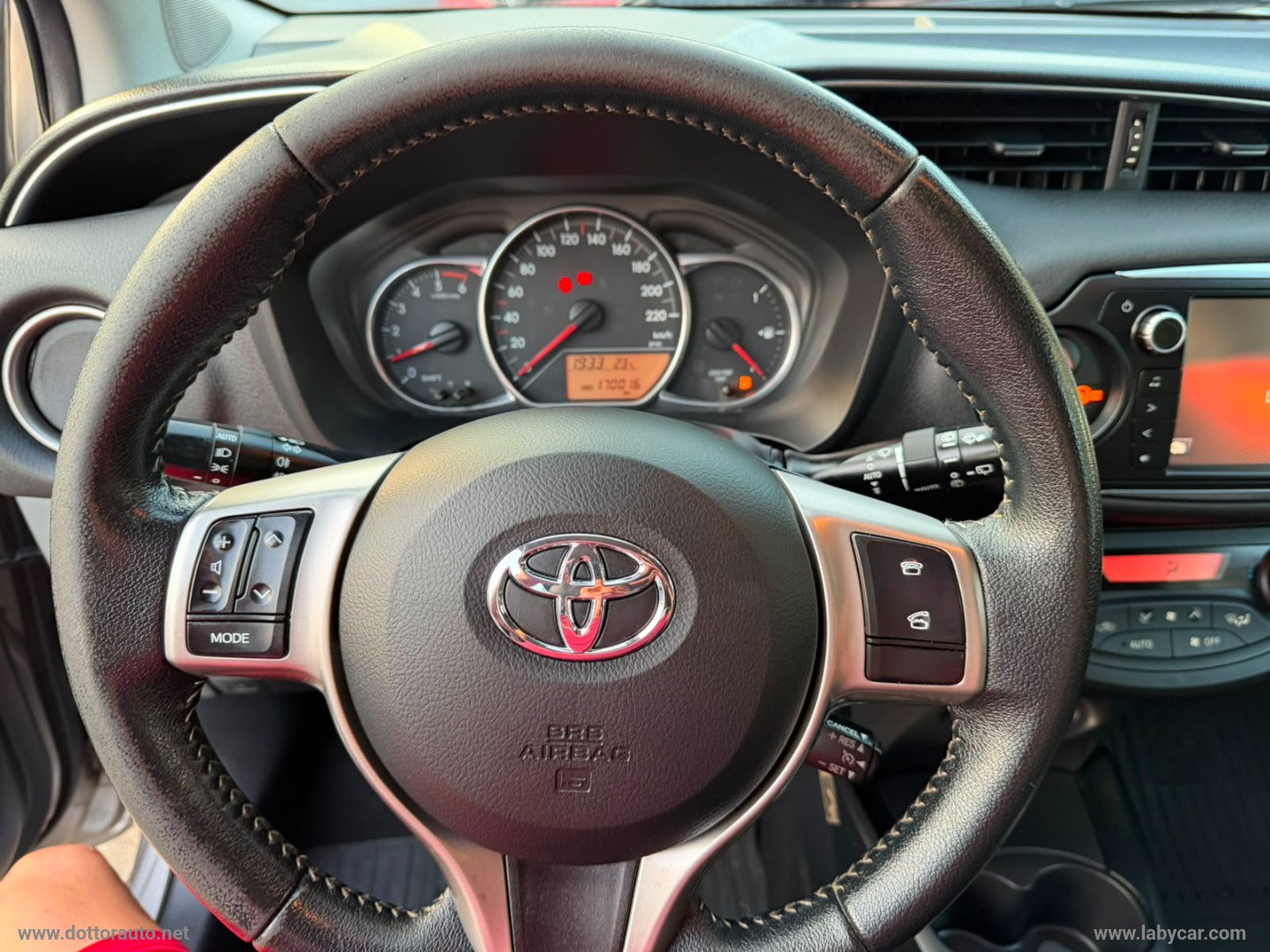 Yaris 1.4 D-4D 5p. Lounge - immagine 15