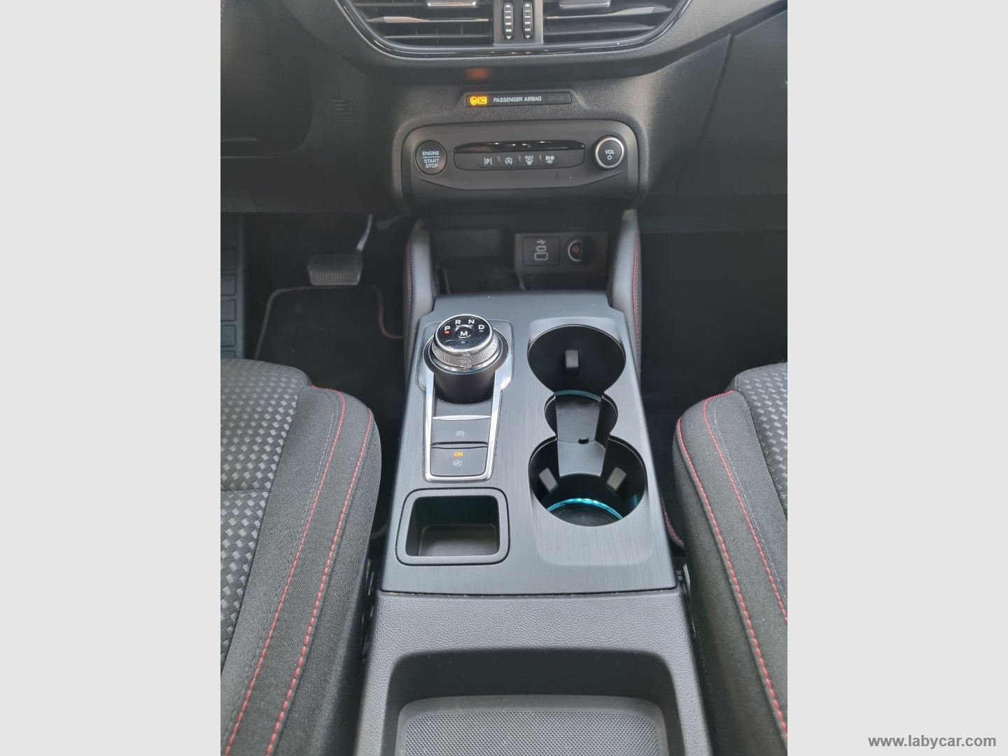 Focus 1.5 EcoBlue 115CV aut. 5p.ST-LineX - immagine 15