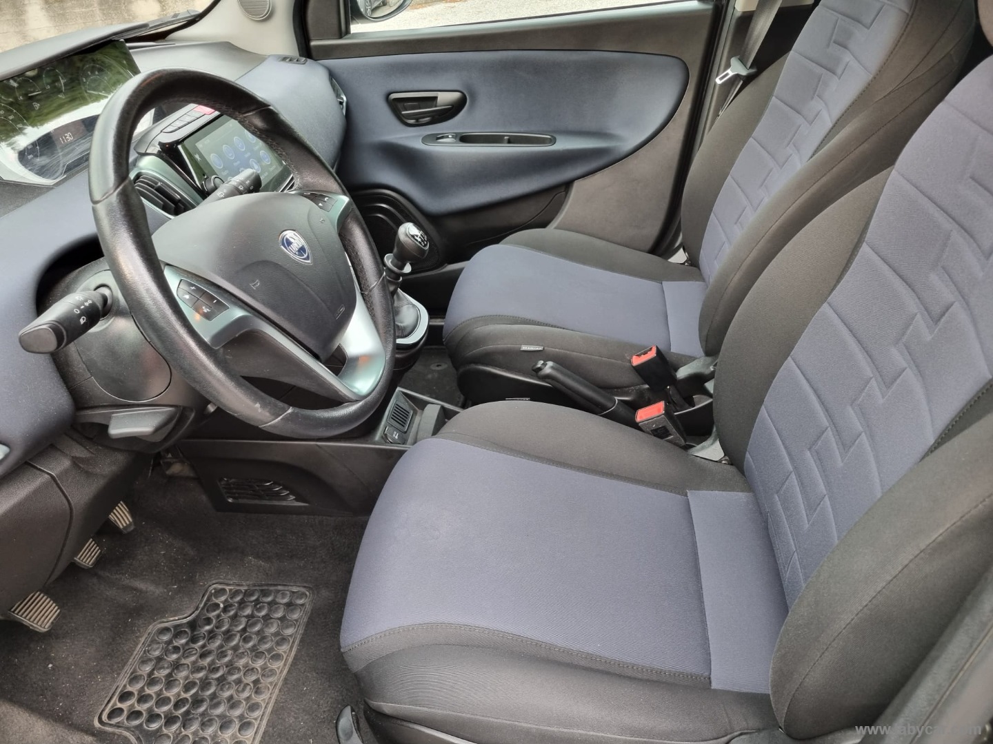 Ypsilon 1.0 FireFly 5p.S&S Hyb. Gold Pl. - immagine 15