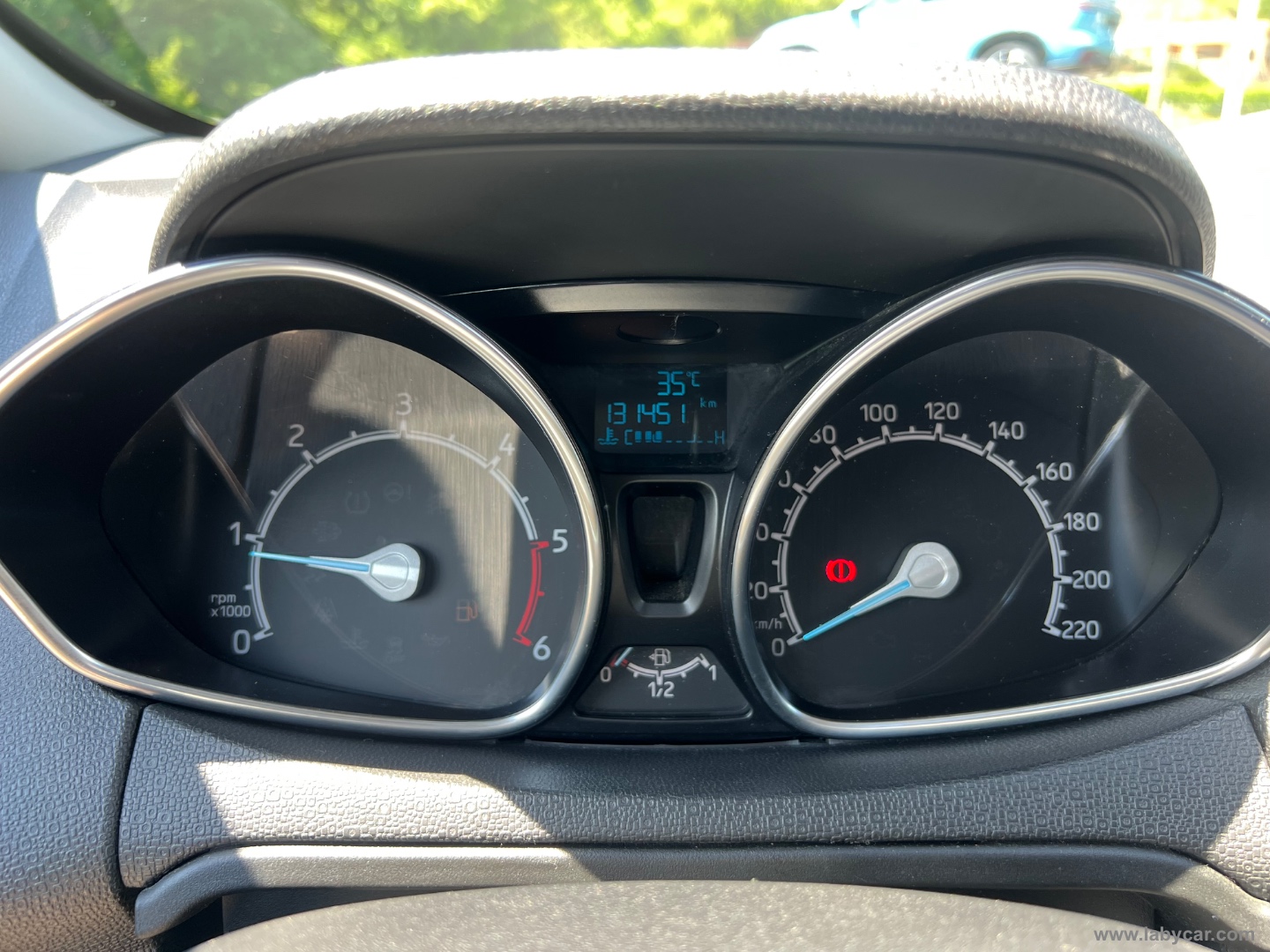 EcoSport 1.5 TDCi 95 CV Titanium - immagine 16