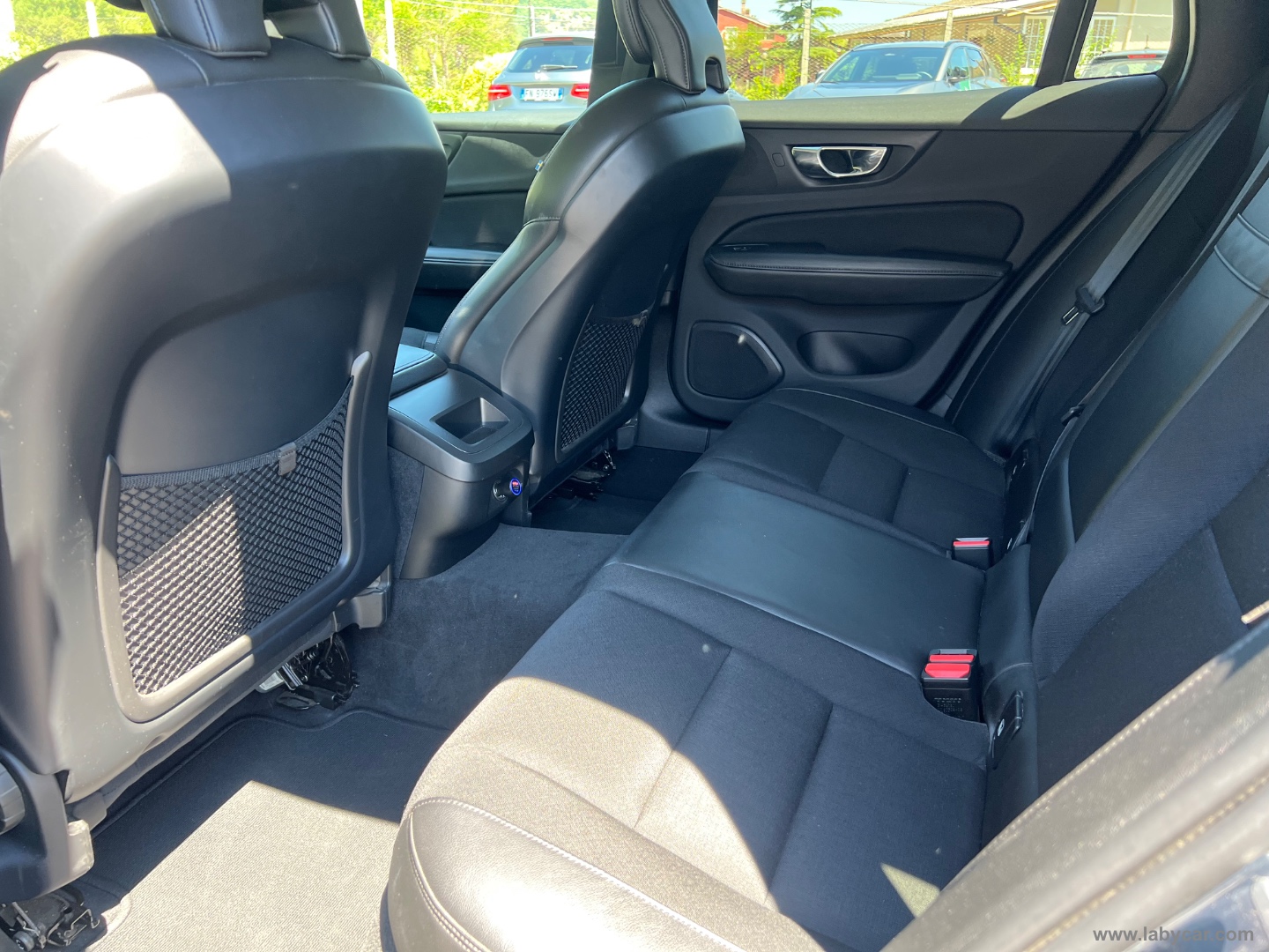 V60 Cross Country D4 AWD Geartronic Pro - immagine 16