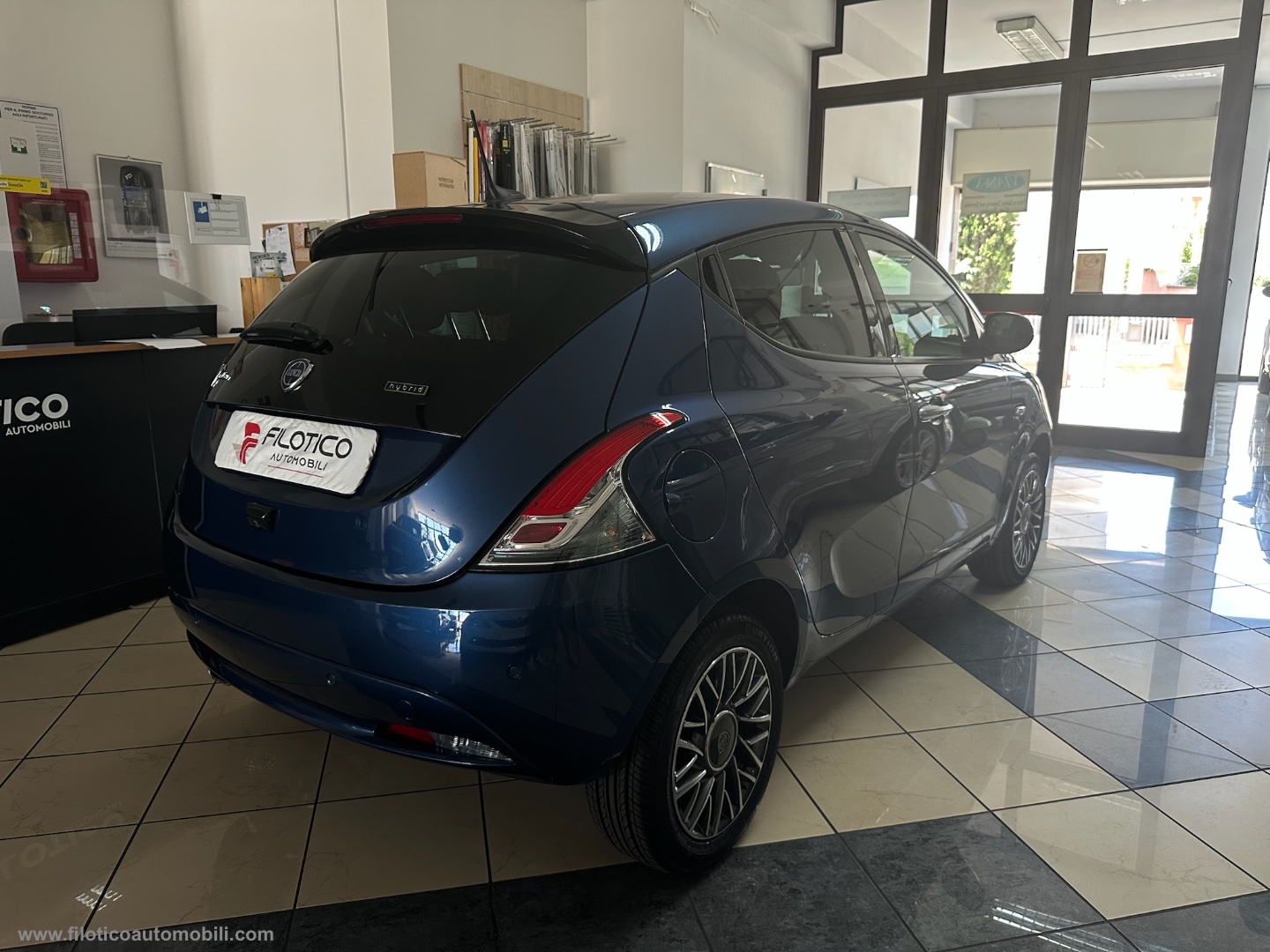 Ypsilon 1.0 FireFly 5p.S&S Hybryd Gold - immagine 16