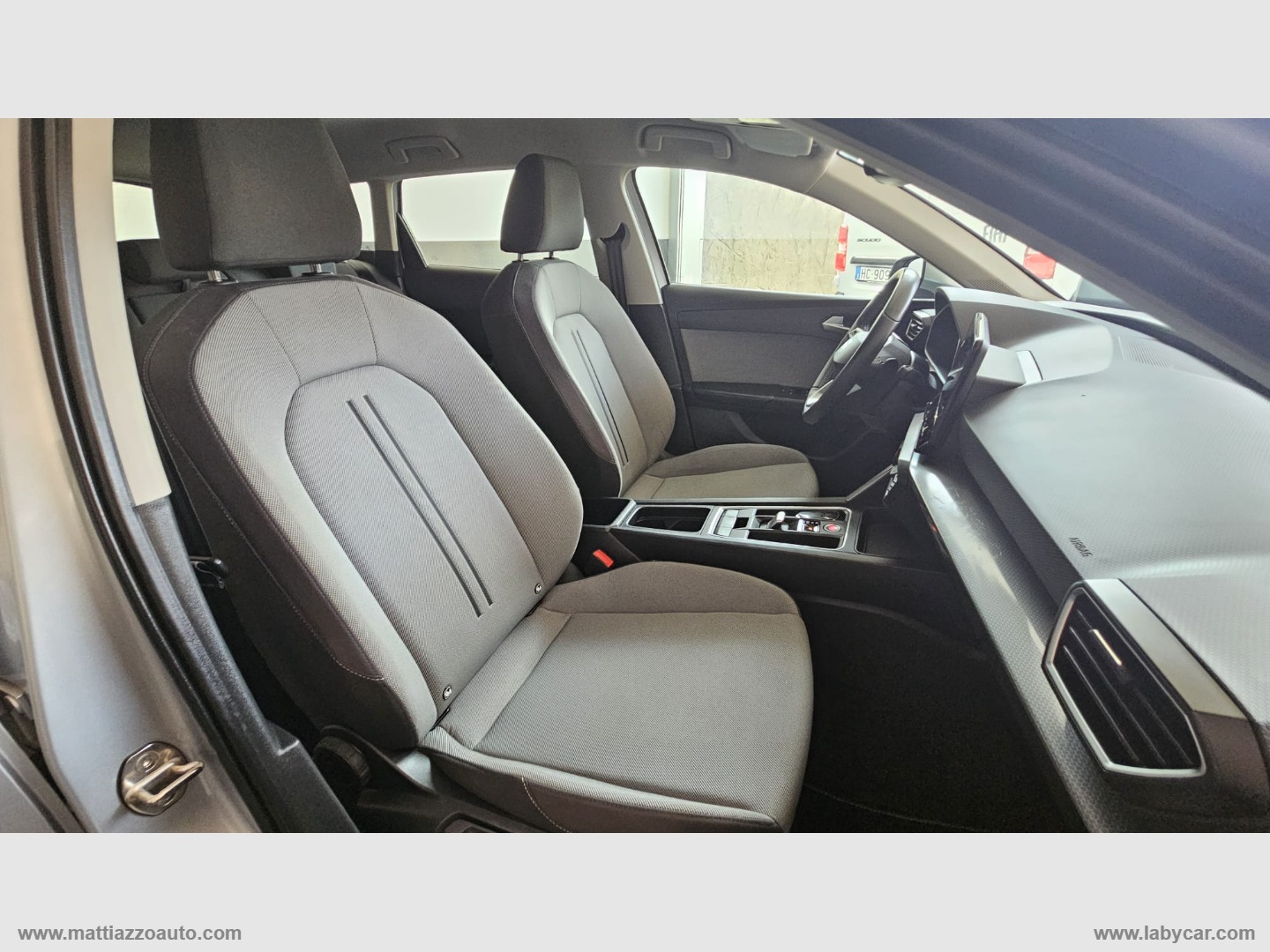 Leon ST 2.0 TDI 150CV DSG Business - immagine 16