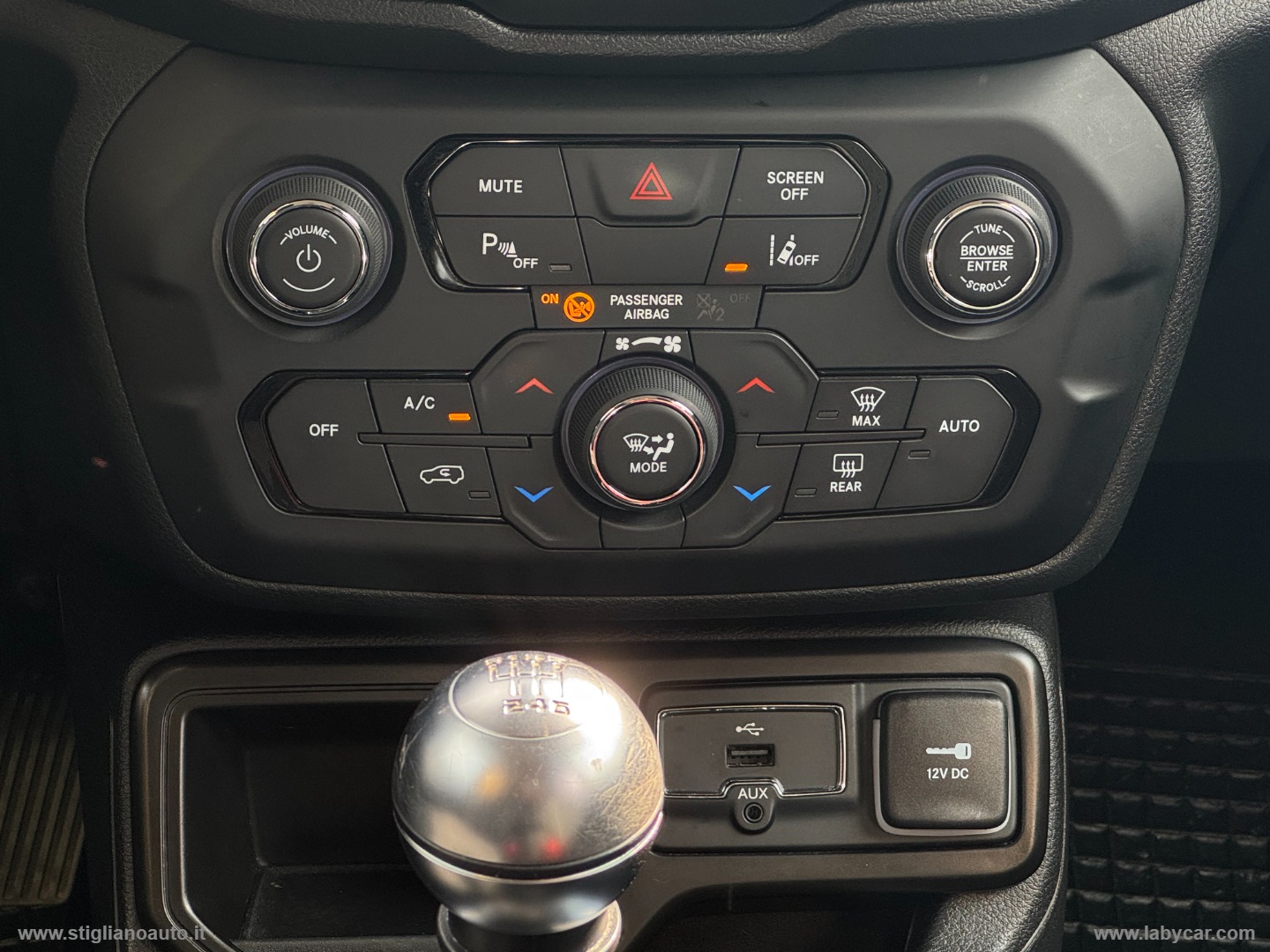 Renegade 1.6 Mjt 130CV Limited - immagine 16