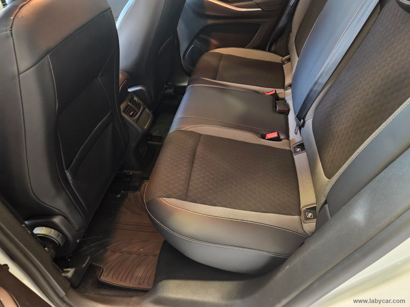 Grandland 1.5 D Ecotec aut. Bus. El. - immagine 16