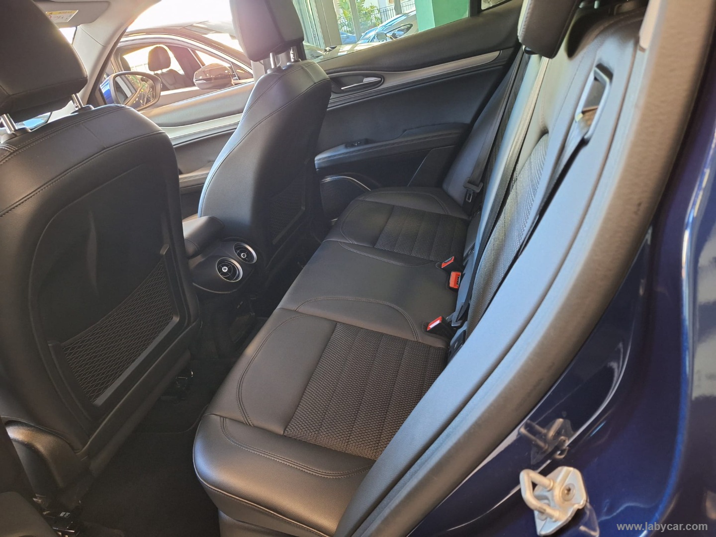 Stelvio 2.2 T.diesel 190 CV AT8 Q4 Exec. - immagine 16