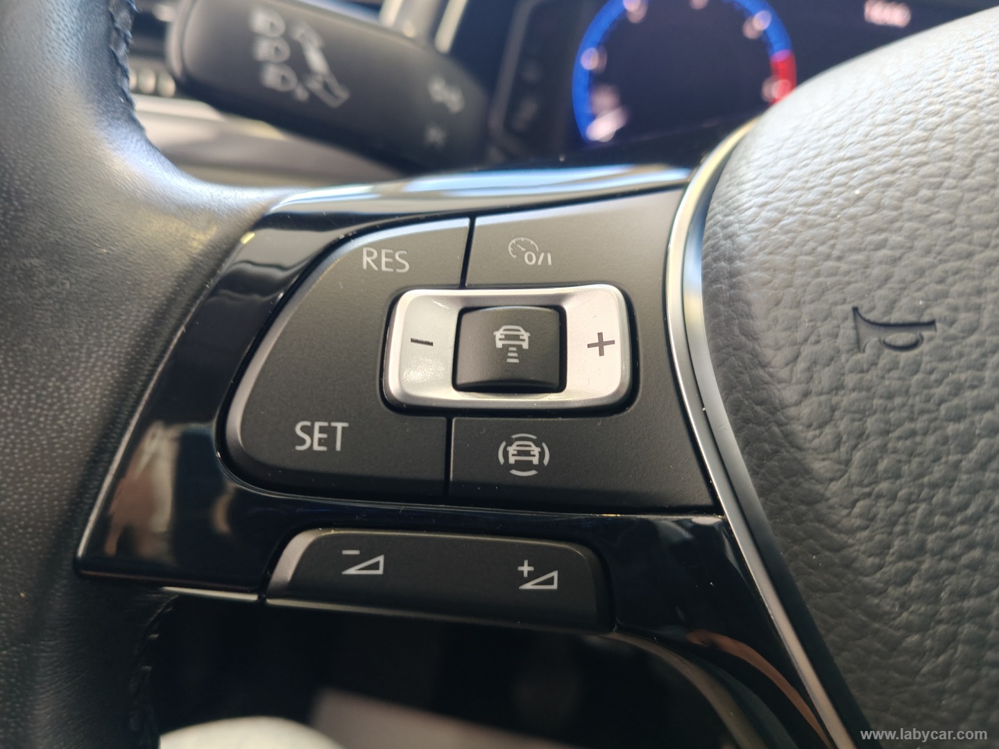 T-Roc 2.0 TDI SCR Style - immagine 16