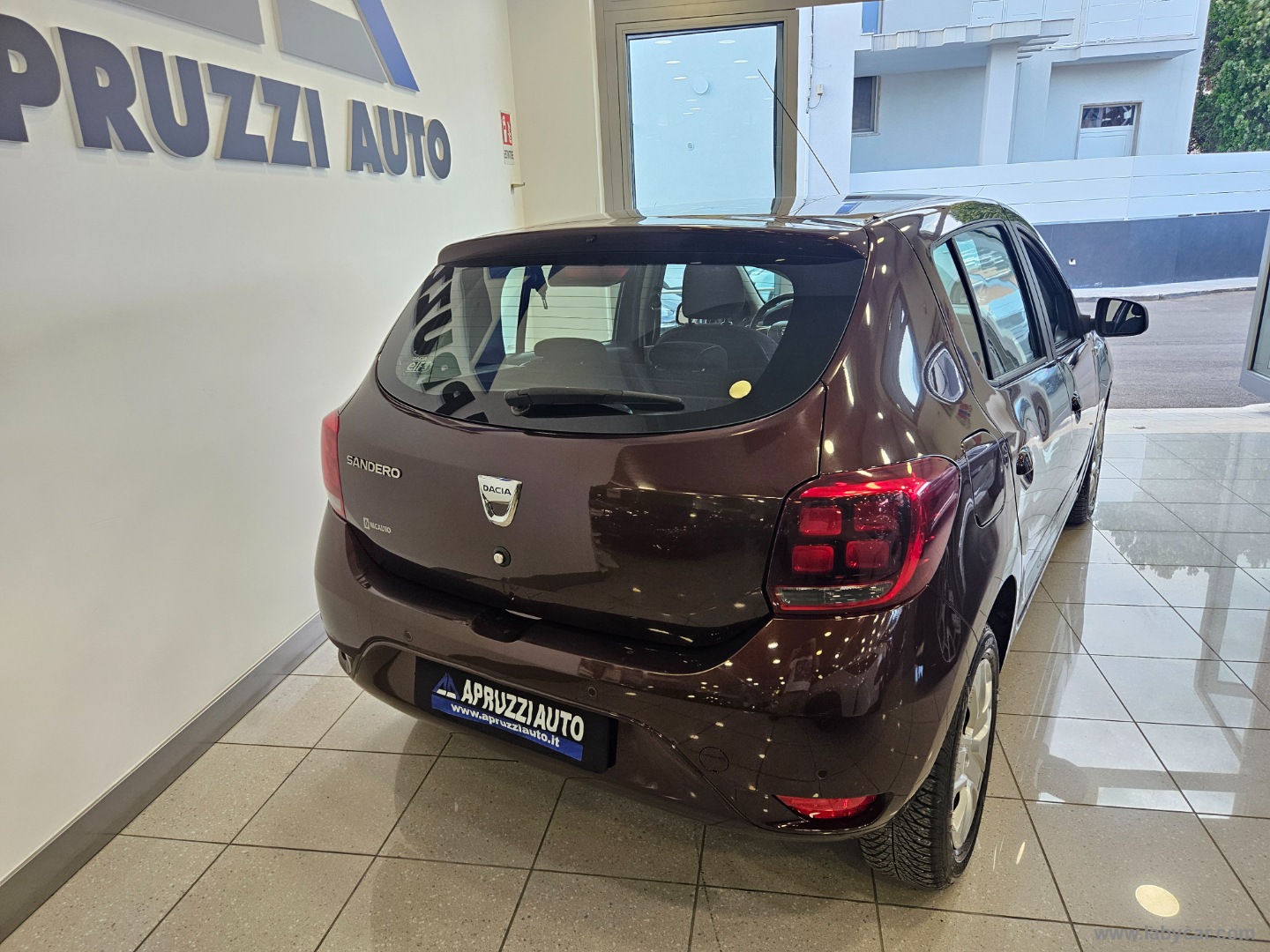 Sandero 1.5 dCi 8V 75 CV S&S Comfort - immagine 16