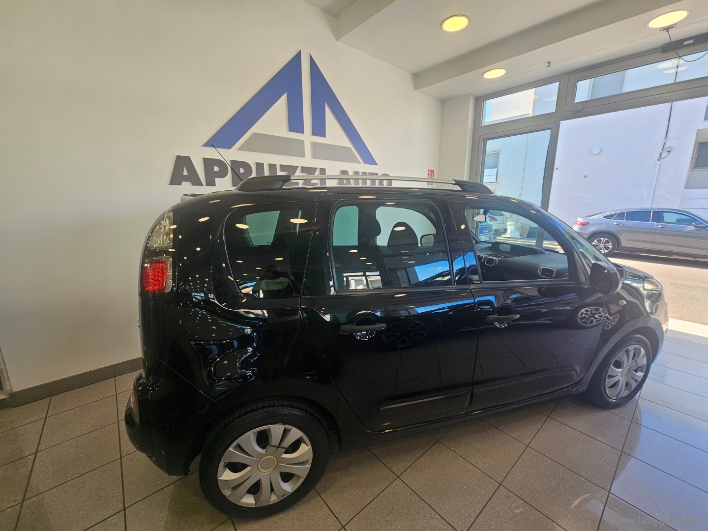 C3 Picasso BlueHDi 100 Live Edition - immagine 16