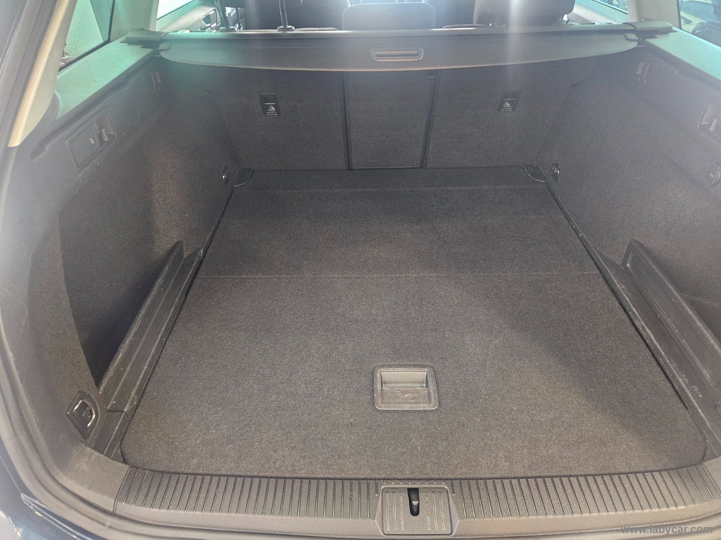 Passat Var. 1.6 TDI DSG Business BMT - immagine 16