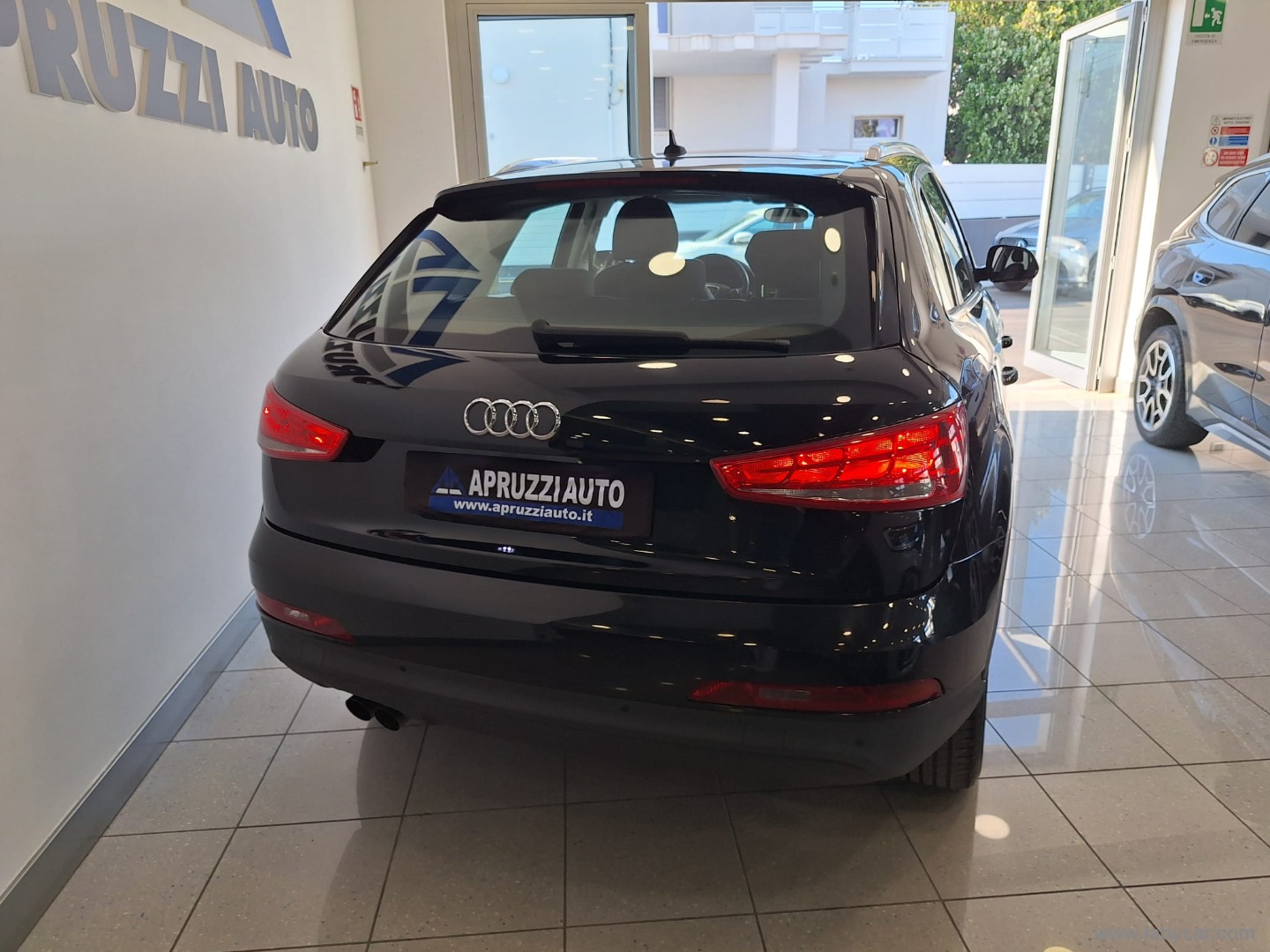 Q3 2.0 TDI Business - immagine 16