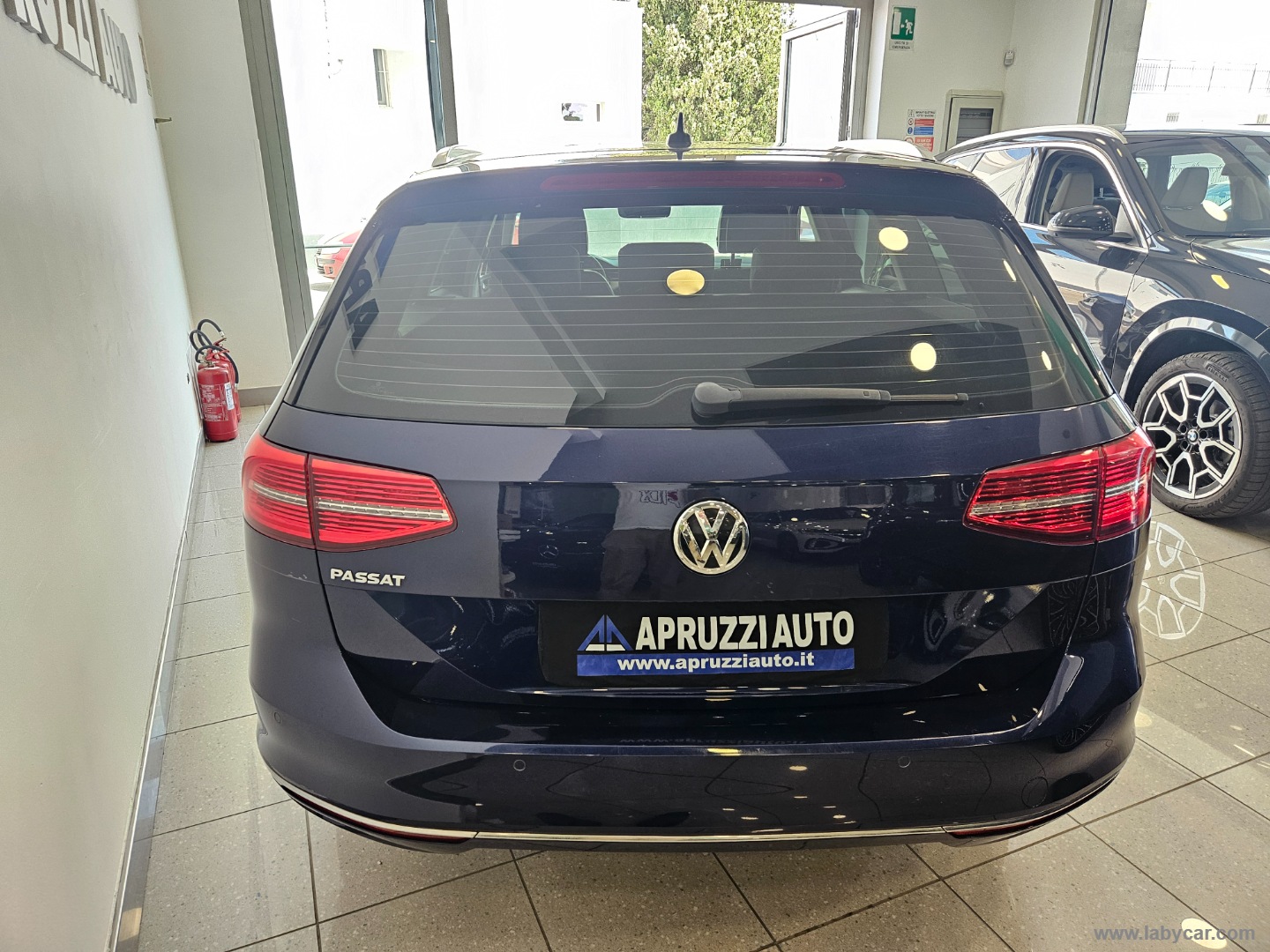 Passat 2.0 TDI DSG Business BlueMot Tech - immagine 16