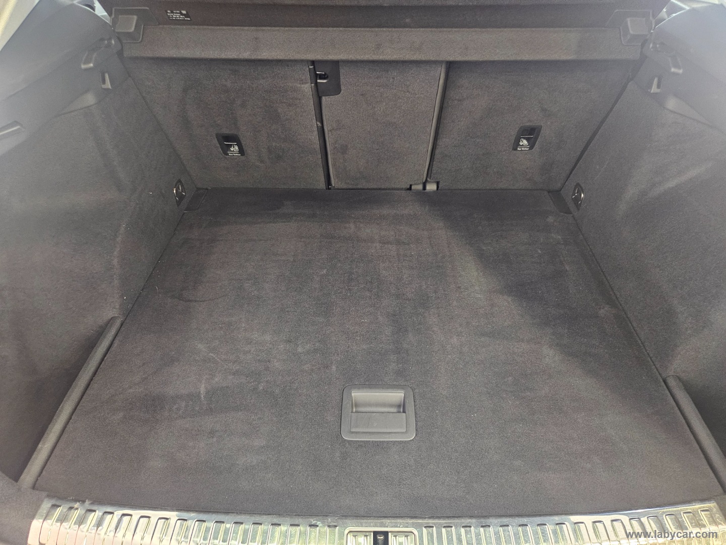 Q3 40 TDI quattro S tr. Business Adv. - immagine 16