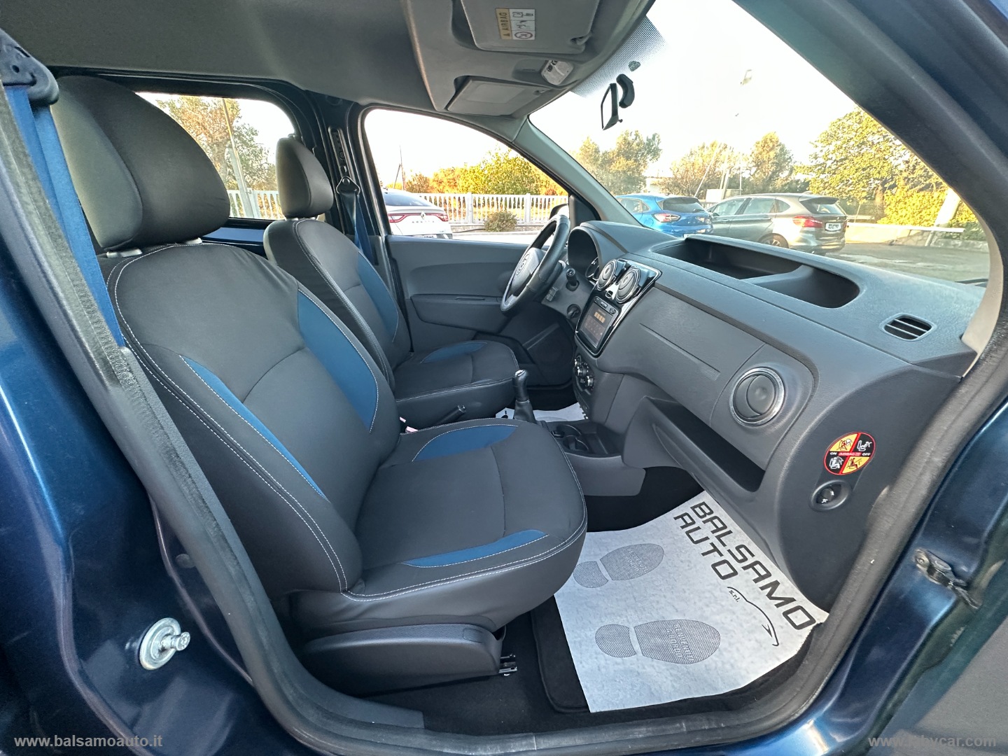 Dokker 1.5 dCi 8V 90 CV Lauréate - immagine 16