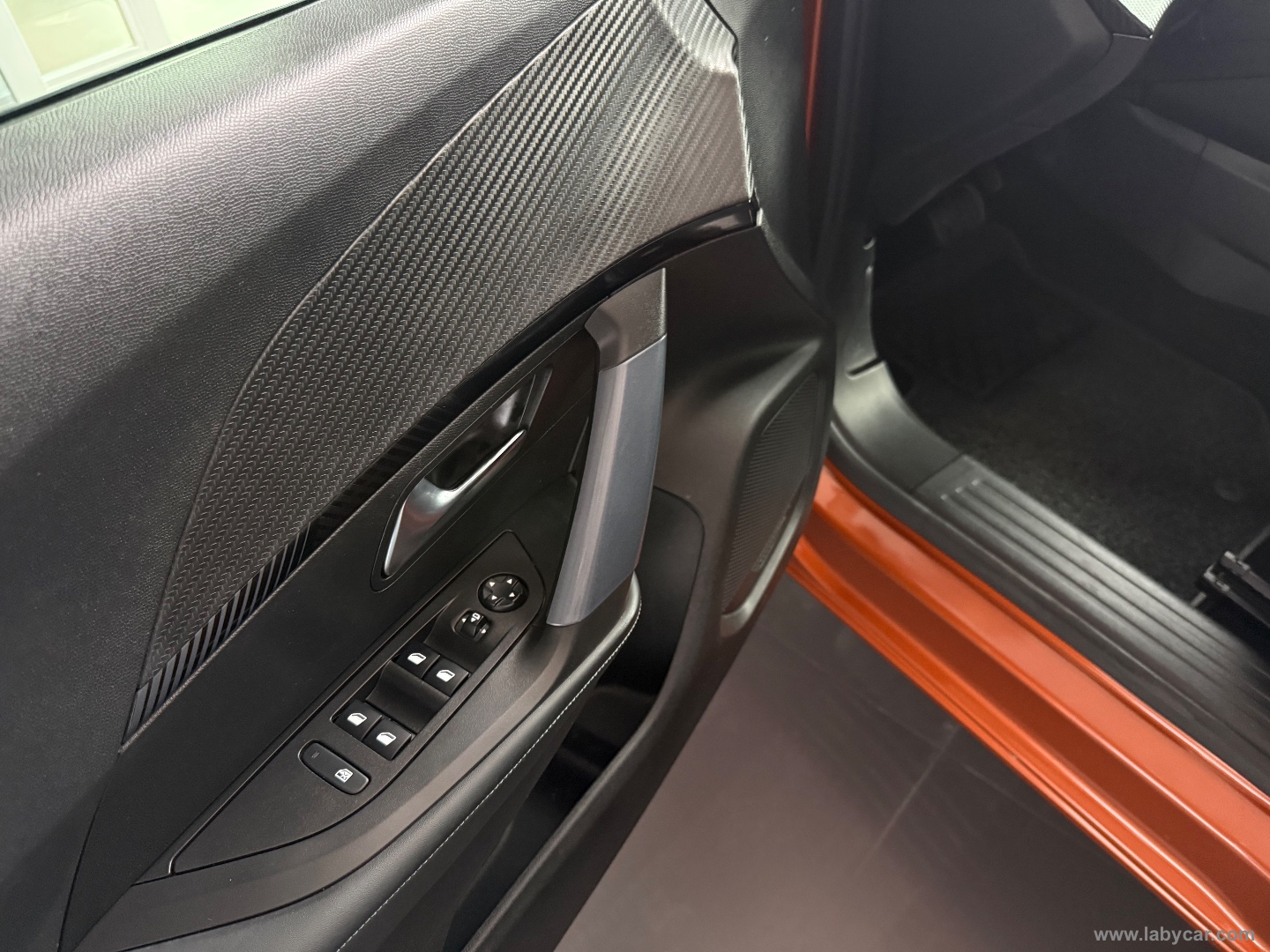 2008 BlueHDi 100 S&S Allure - immagine 16