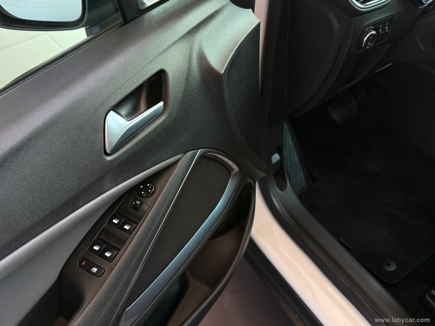 Crossland X 1.2 T 12V 110CV aut.120 Ann. - immagine 16