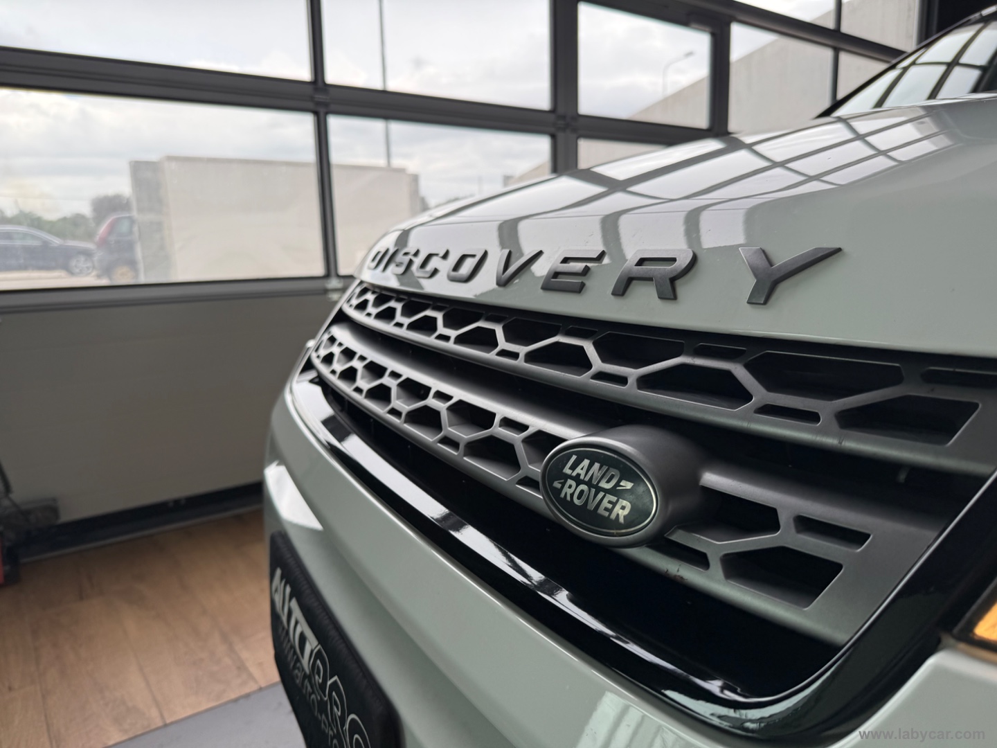 Discovery Sport 2.0 TD4 150 CV HSE - immagine 16