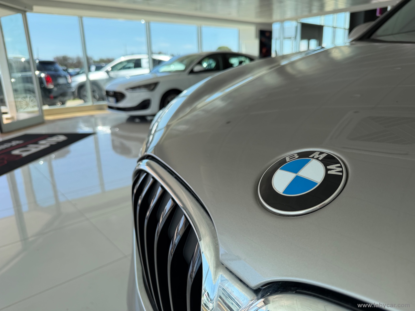 X1 xDrive18d xLine Plus - immagine 16